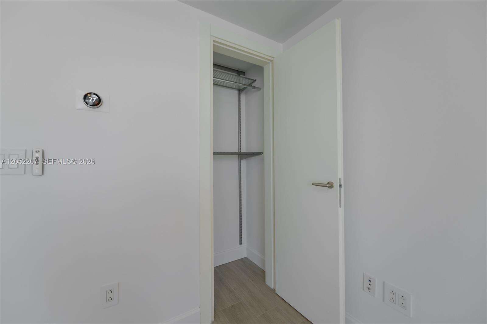 Grovenor House at 2627 Bayshore Dr, Miami, FL 33133 - For Rent photo 28