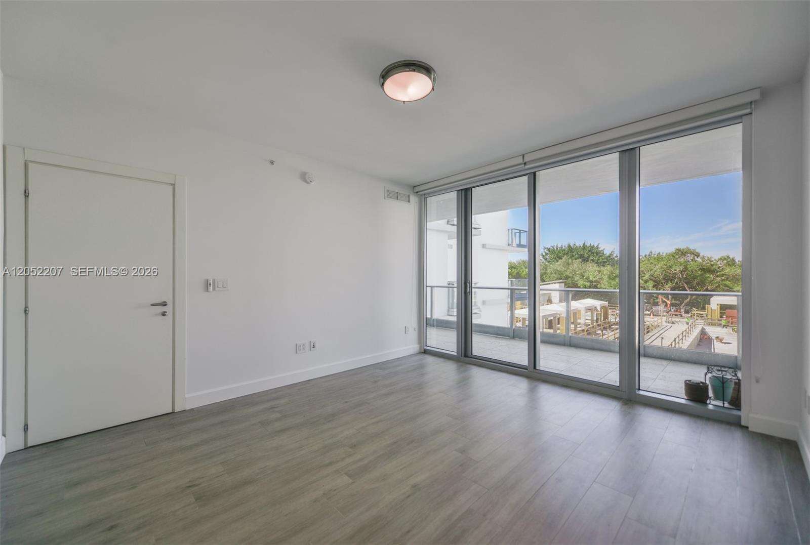 Grovenor House at 2627 Bayshore Dr, Miami, FL 33133 - For Rent photo 31