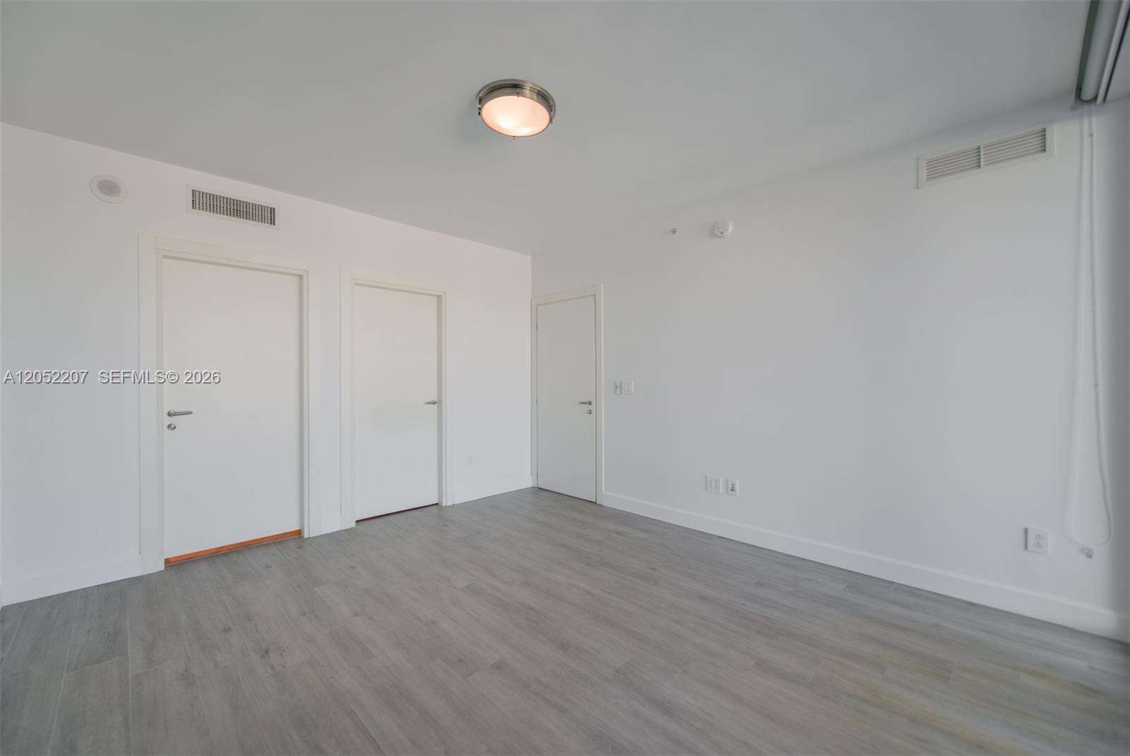 Grovenor House at 2627 Bayshore Dr, Miami, FL 33133 - For Rent photo 32
