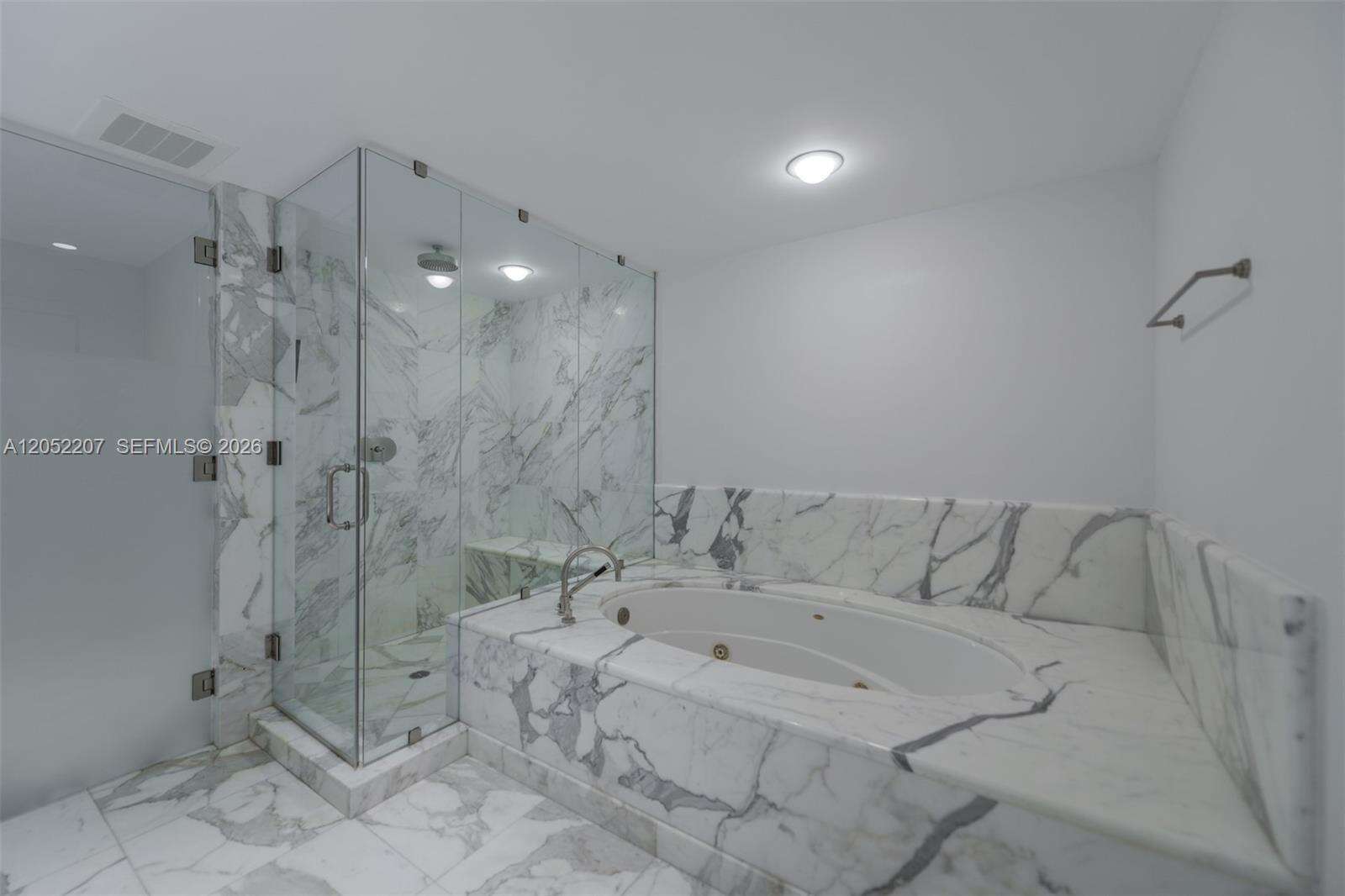 Grovenor House at 2627 Bayshore Dr, Miami, FL 33133 - For Rent photo 44