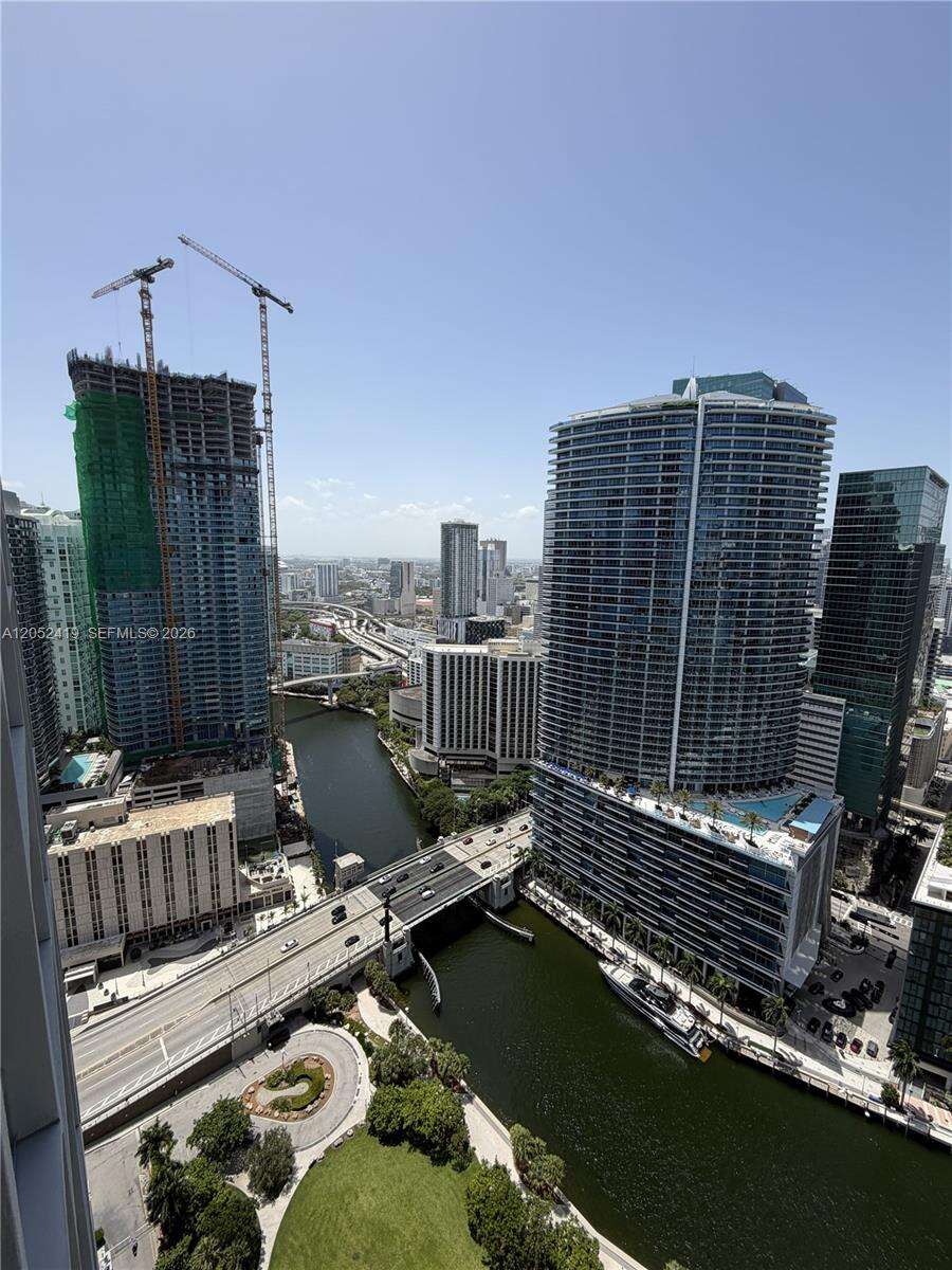 Icon Brickell 1 at 475 Brickell Ave, Miami, FL 33131 - For Rent photo 19