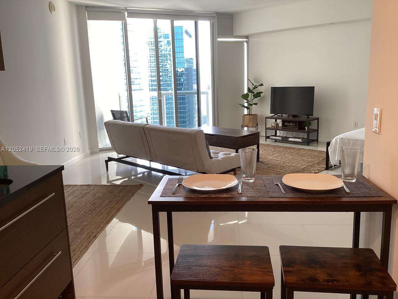 Icon Brickell 1 at 475 Brickell Ave, Miami, FL 33131 - For Rent photo 4