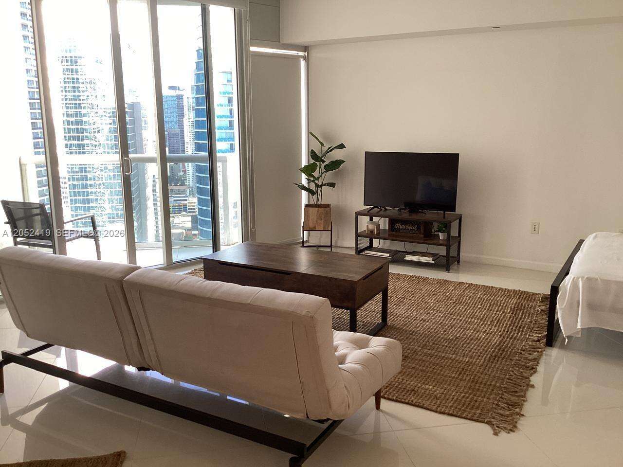 Icon Brickell 1 at 475 Brickell Ave, Miami, FL 33131 - For Rent photo 6