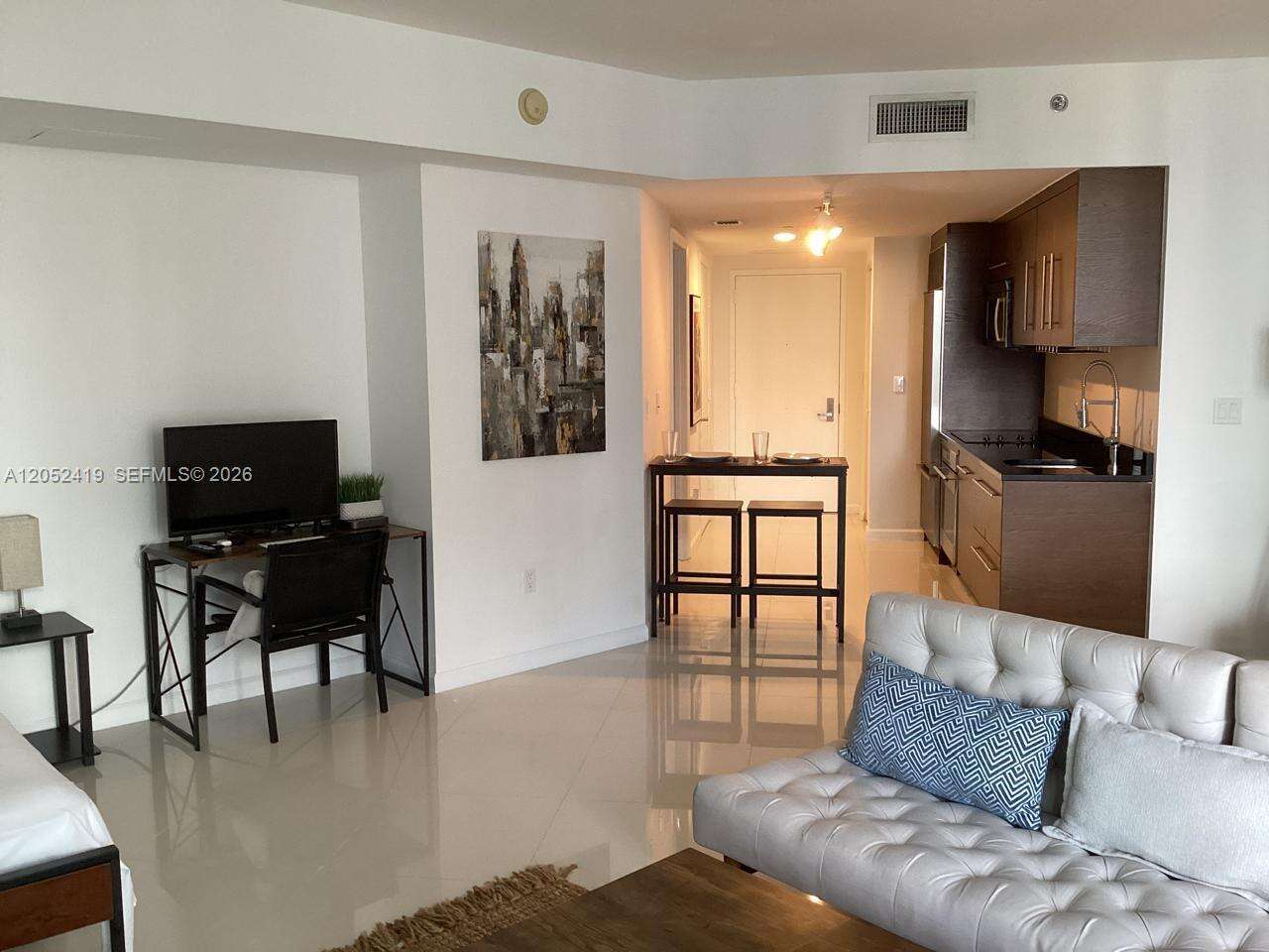 Icon Brickell 1 at 475 Brickell Ave, Miami, FL 33131 - For Rent photo 8