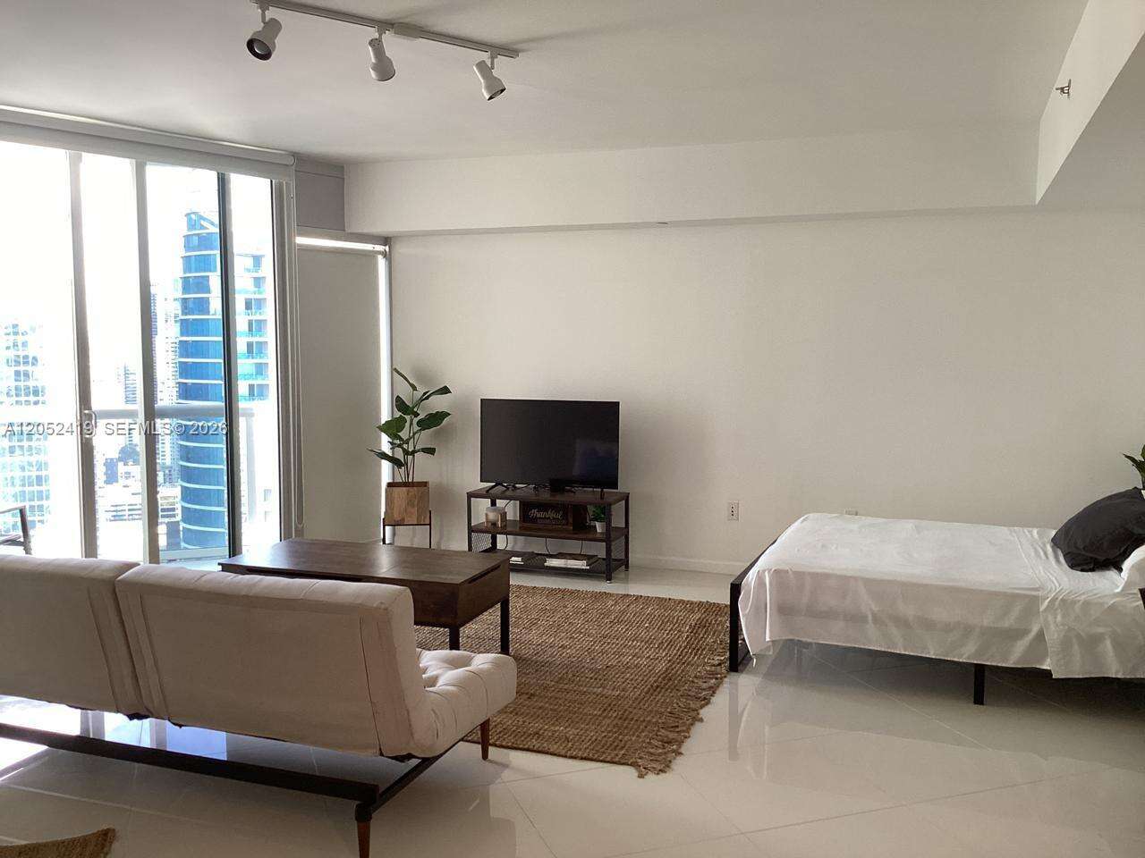 Icon Brickell 1 at 475 Brickell Ave, Miami, FL 33131 - For Rent photo 9