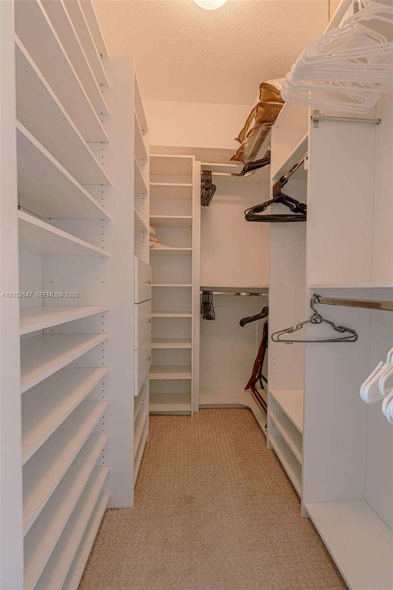 One Miami West at 325 Biscayne Blvd, Miami, FL 33131 - For Rent photo 11