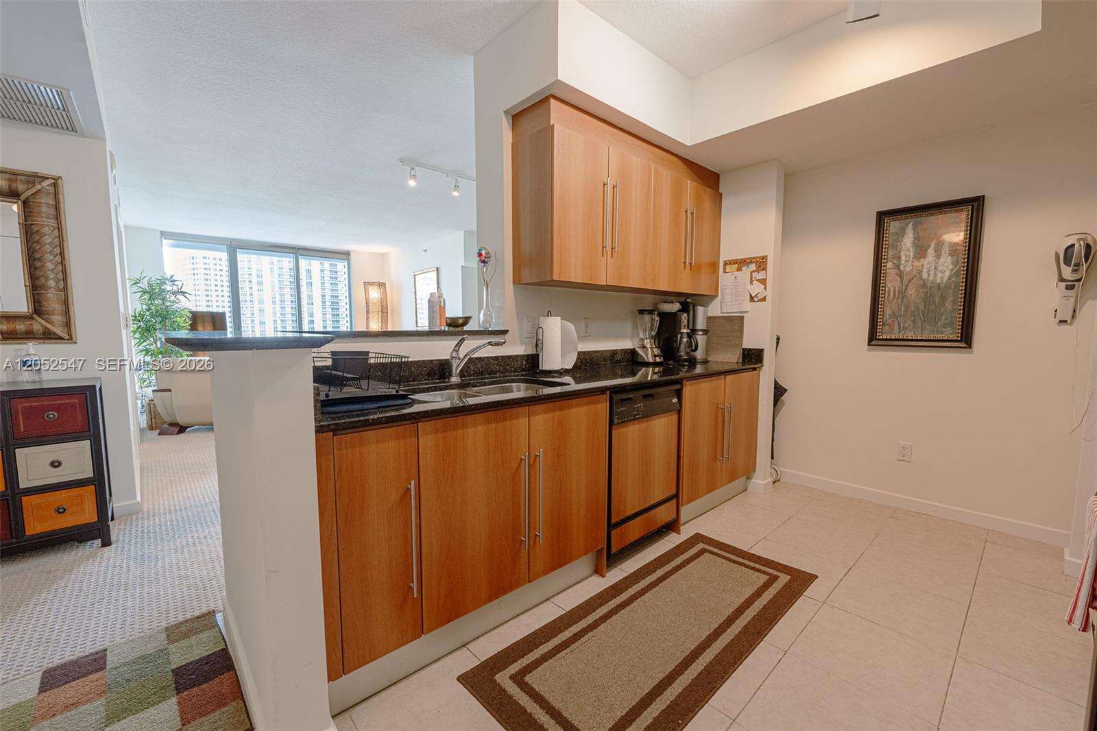 One Miami West at 325 Biscayne Blvd, Miami, FL 33131 - For Rent photo 19