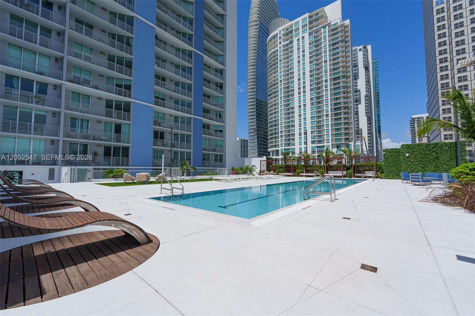One Miami West at 325 Biscayne Blvd, Miami, FL 33131 - For Rent photo 31