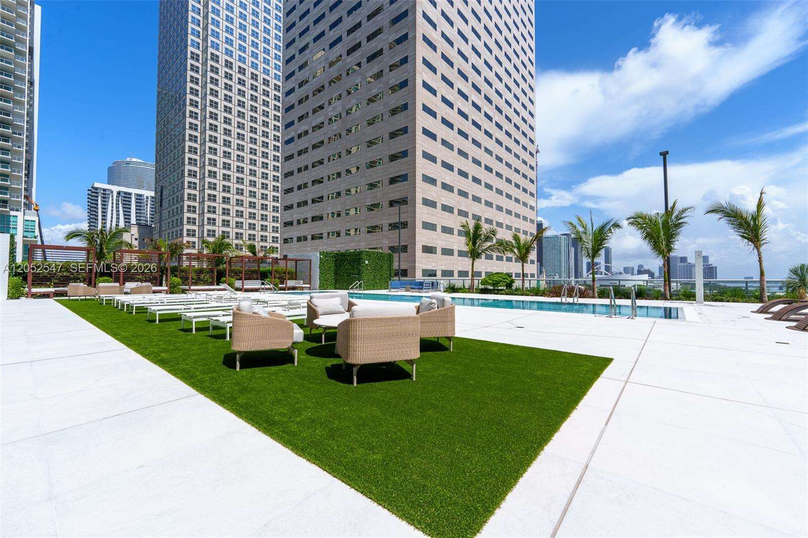 One Miami West at 325 Biscayne Blvd, Miami, FL 33131 - For Rent photo 33