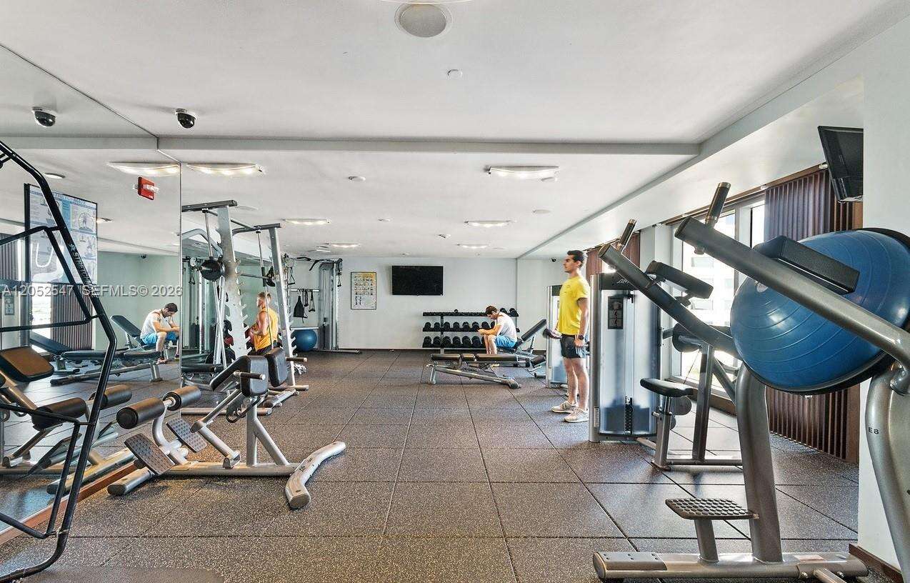 One Miami West at 325 Biscayne Blvd, Miami, FL 33131 - For Rent photo 41