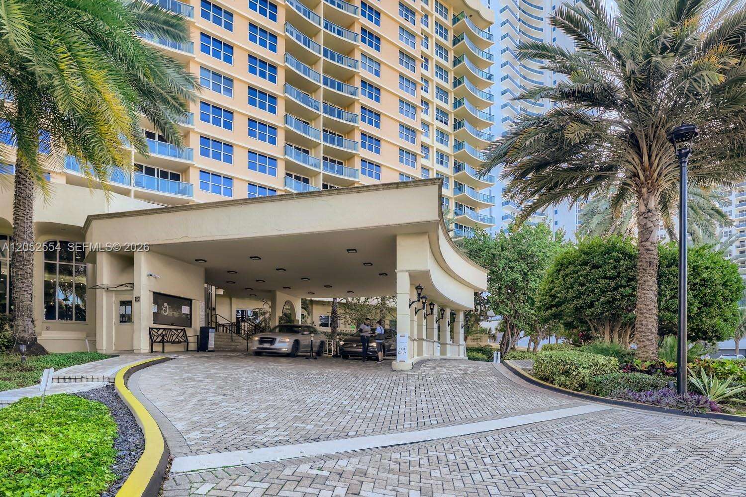 The Wave at 2501 Ocean Dr, Hollywood, FL 33019 - For Rent photo 12