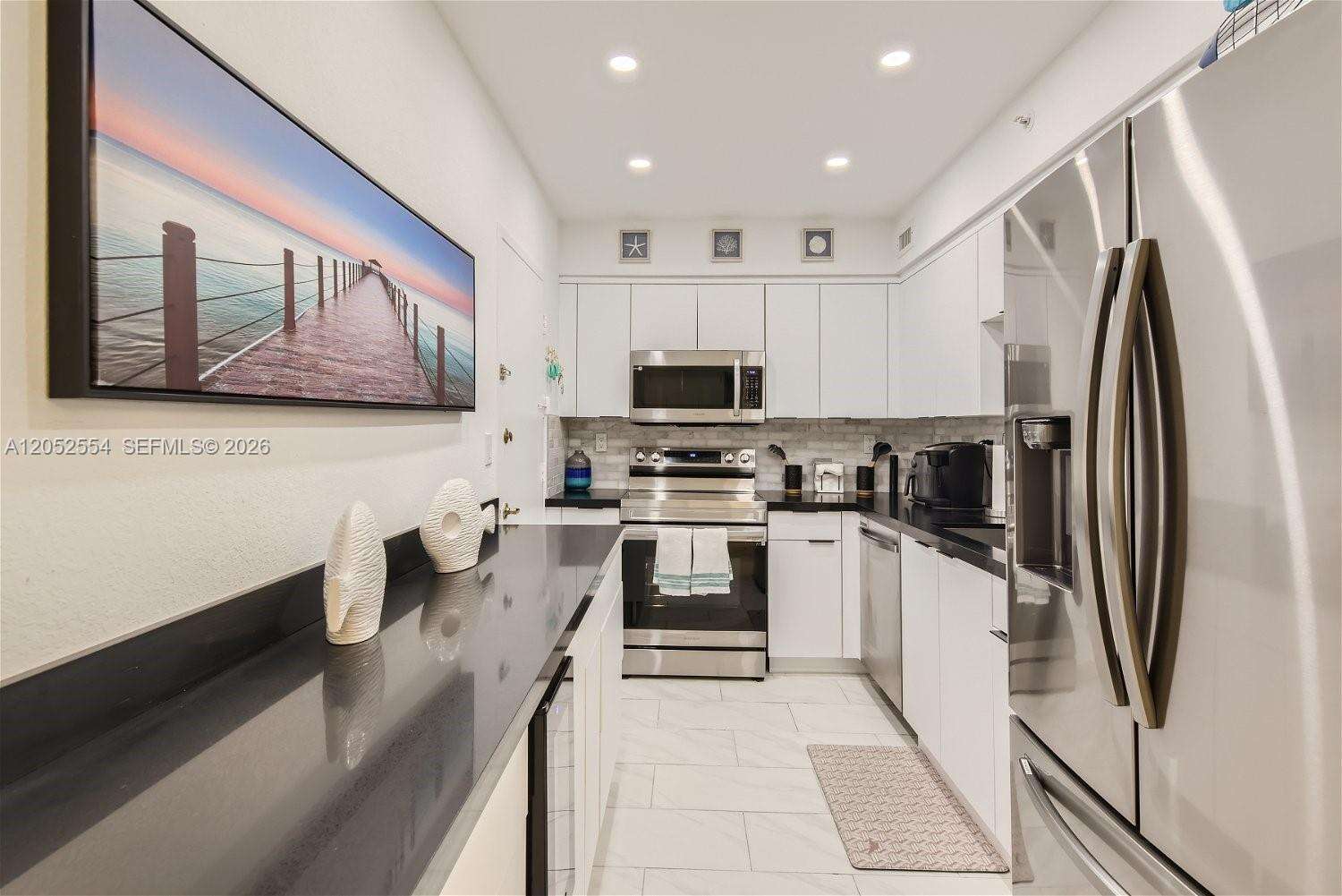 The Wave at 2501 Ocean Dr, Hollywood, FL 33019 - For Rent photo 5