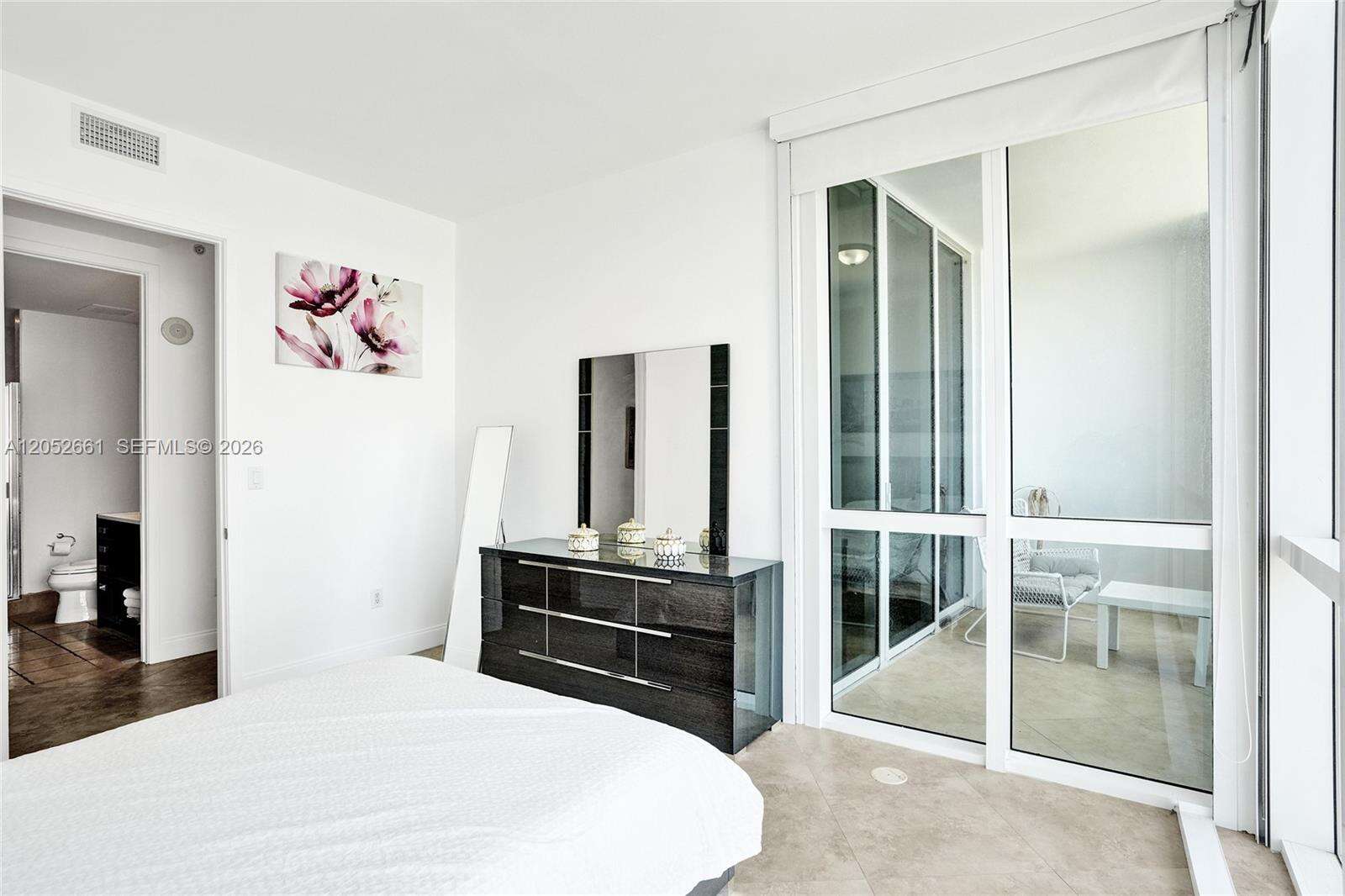 Trump Royale at 18201 Collins Ave, Sunny Isles Beach, FL 33160 - For Rent photo 17