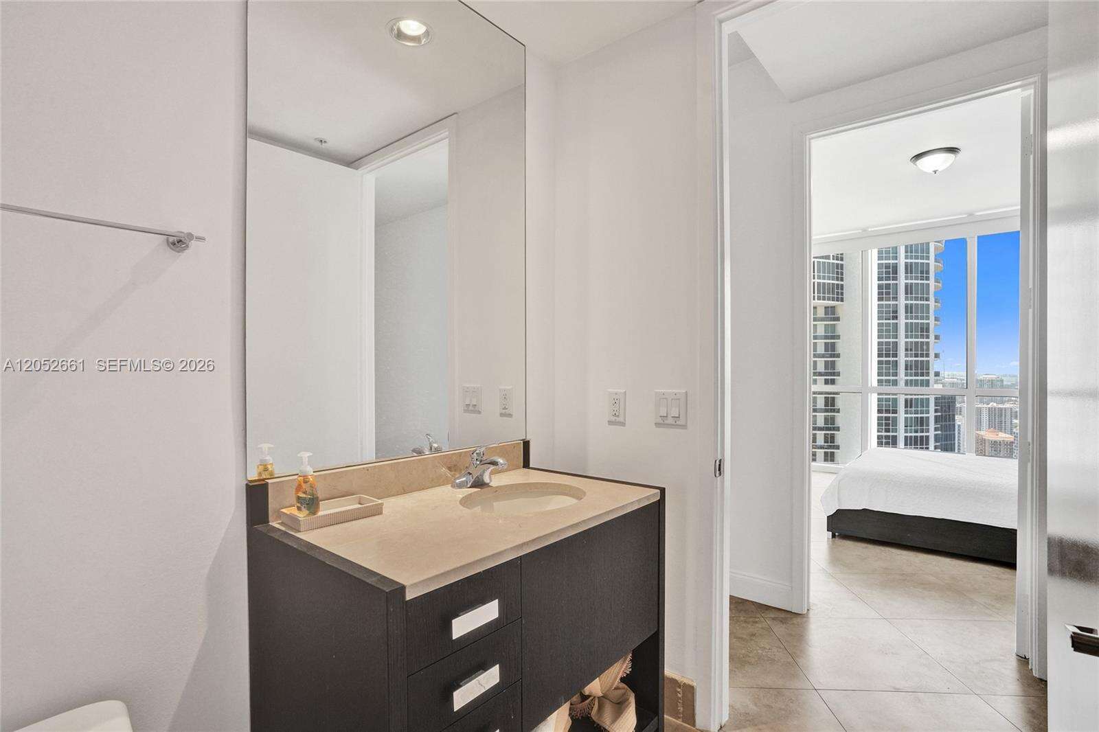 Trump Royale at 18201 Collins Ave, Sunny Isles Beach, FL 33160 - For Rent photo 20