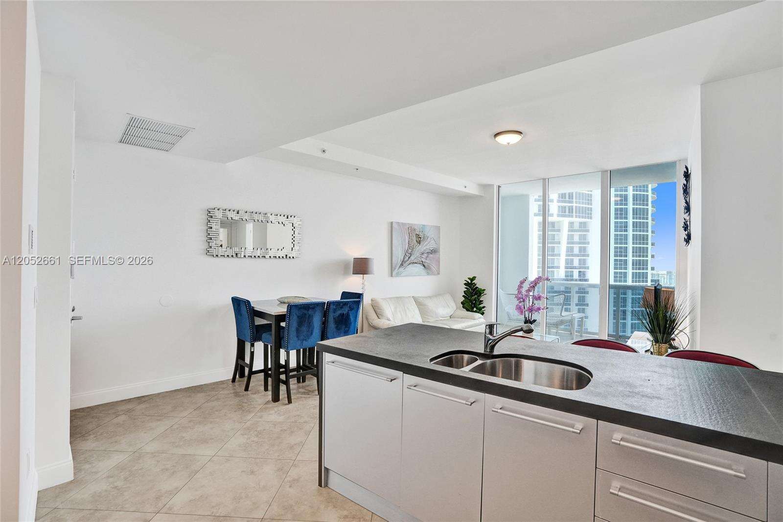 Trump Royale at 18201 Collins Ave, Sunny Isles Beach, FL 33160 - For Rent photo 3