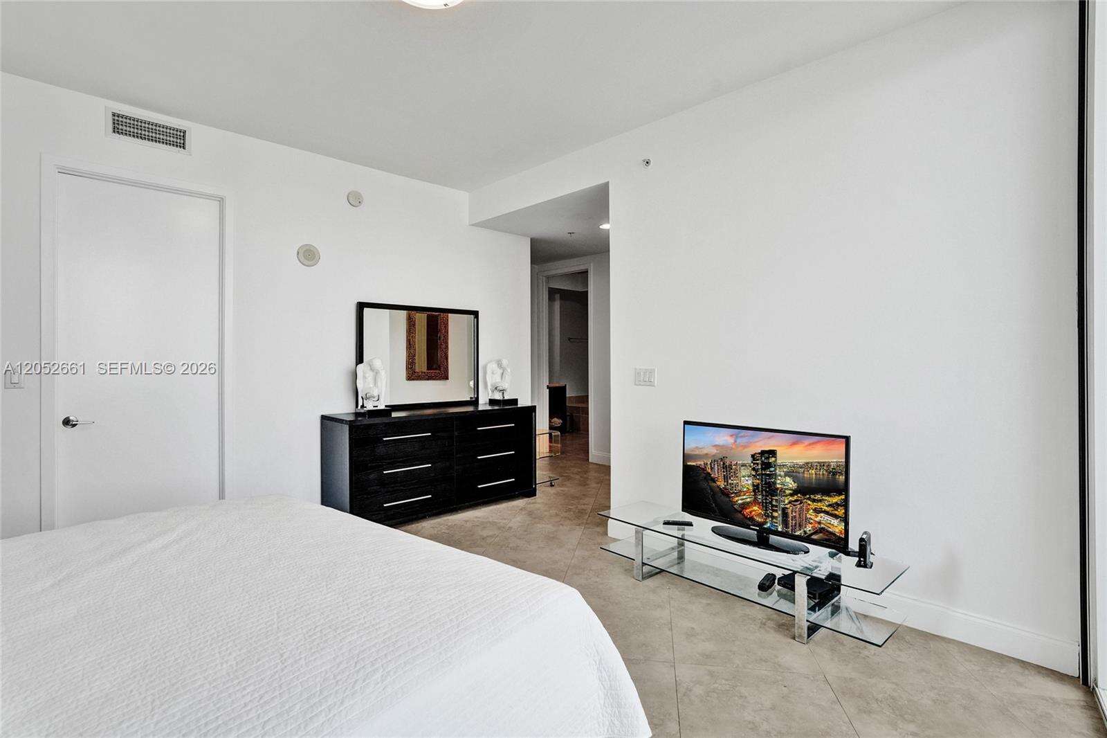 Trump Royale at 18201 Collins Ave, Sunny Isles Beach, FL 33160 - For Rent photo 24