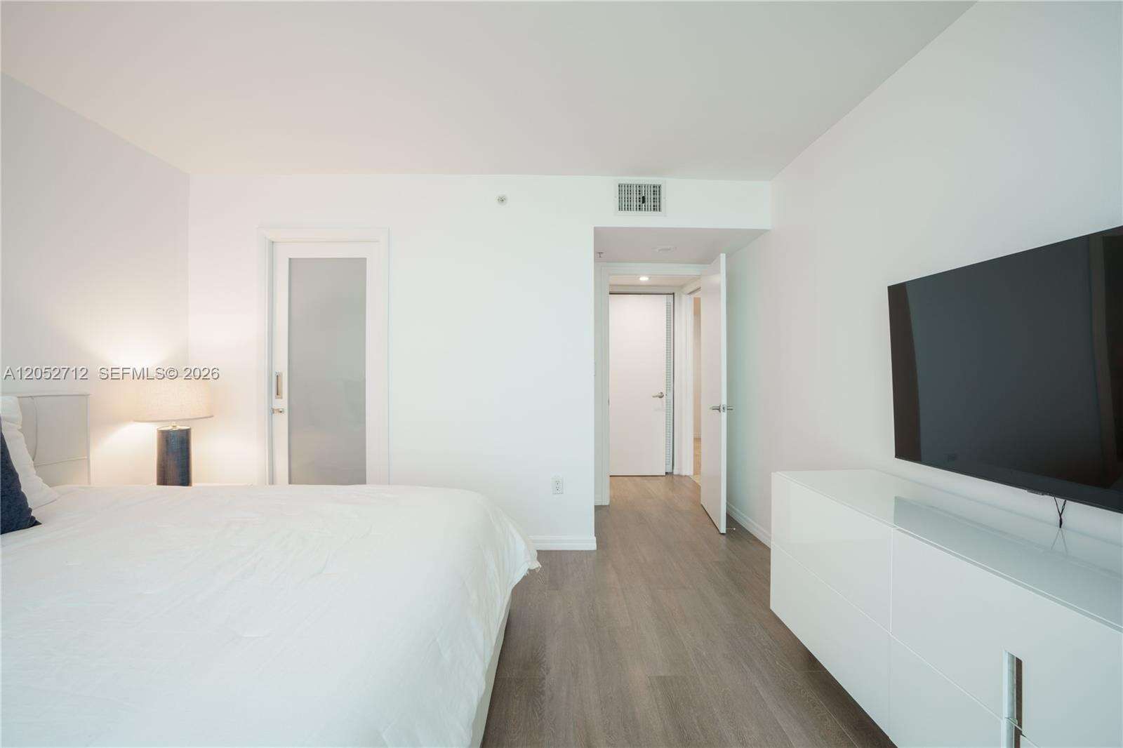 Yacht Club At Portofino at 90 Alton Rd, Miami Beach, FL 33139 - For Rent photo 17