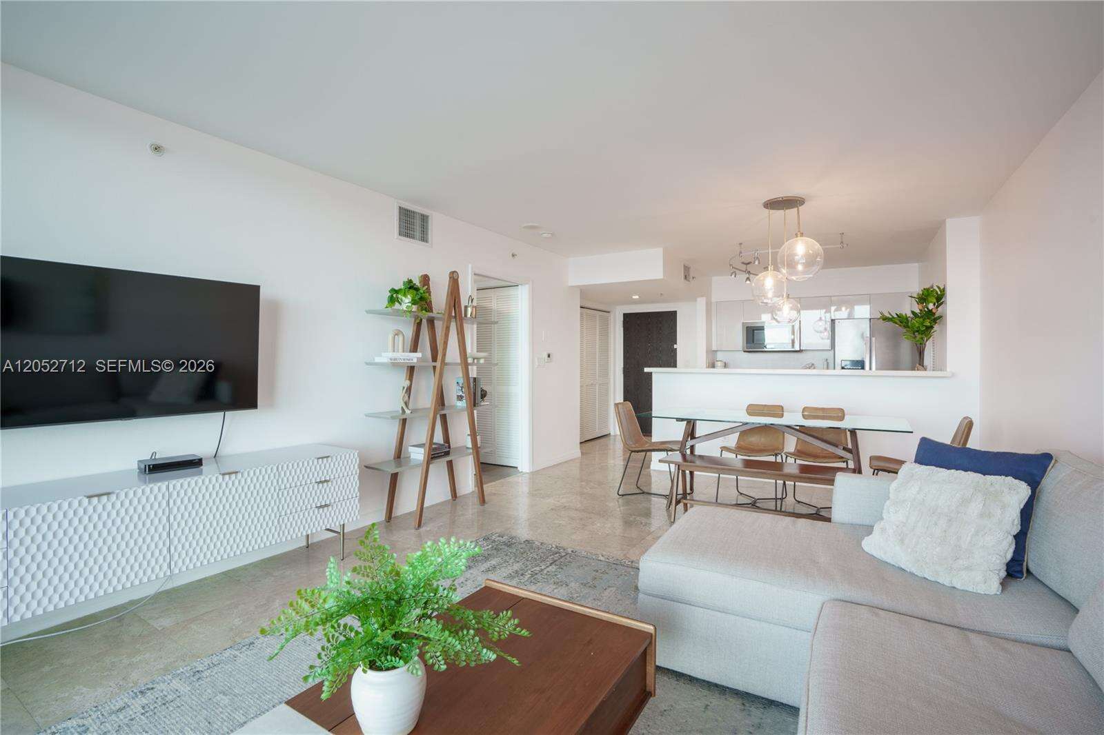 Yacht Club At Portofino at 90 Alton Rd, Miami Beach, FL 33139 - For Rent photo 10