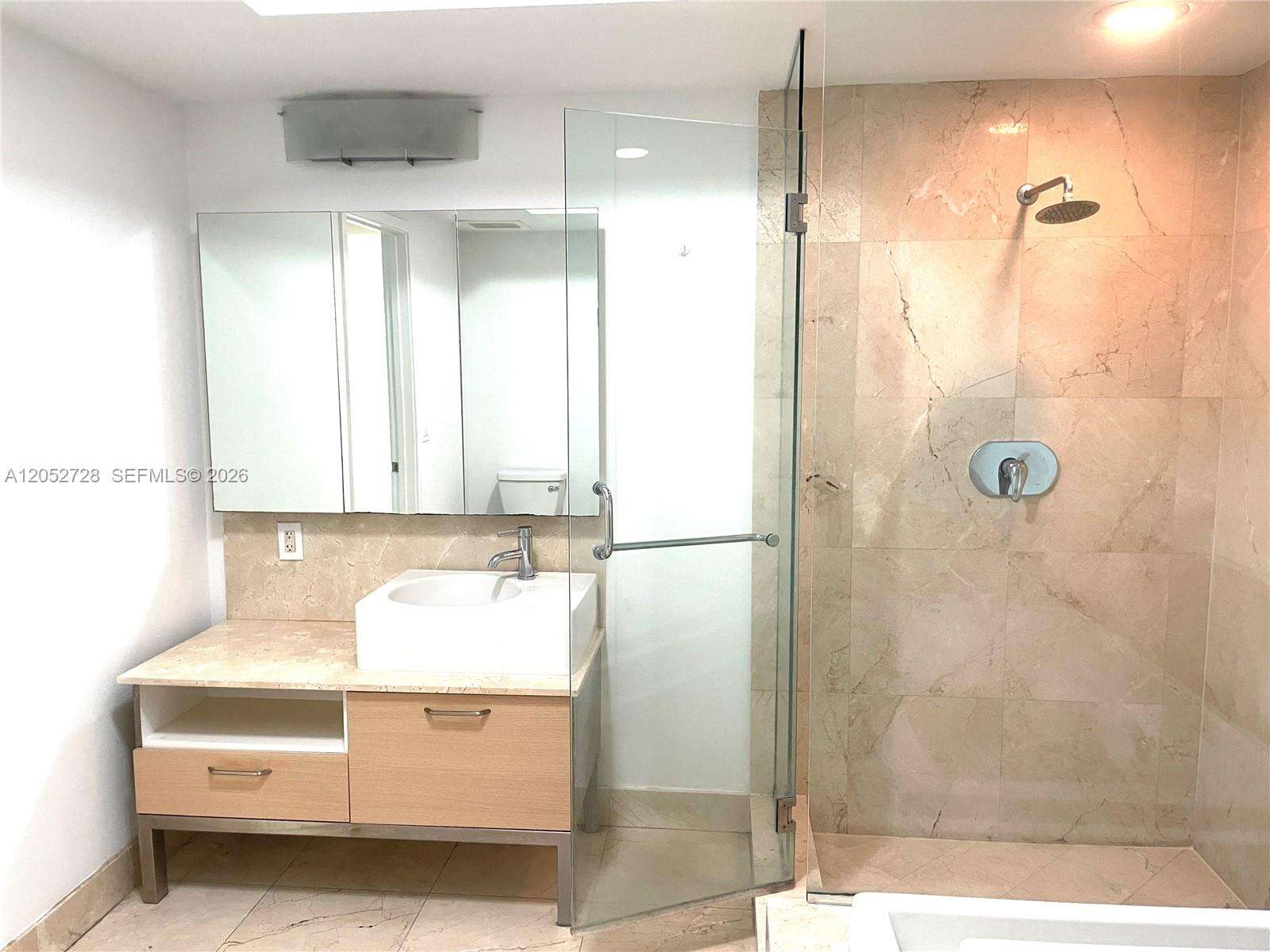 Emerald At Brickell at 218 14 St, Miami, FL 33131 - For Rent photo 14