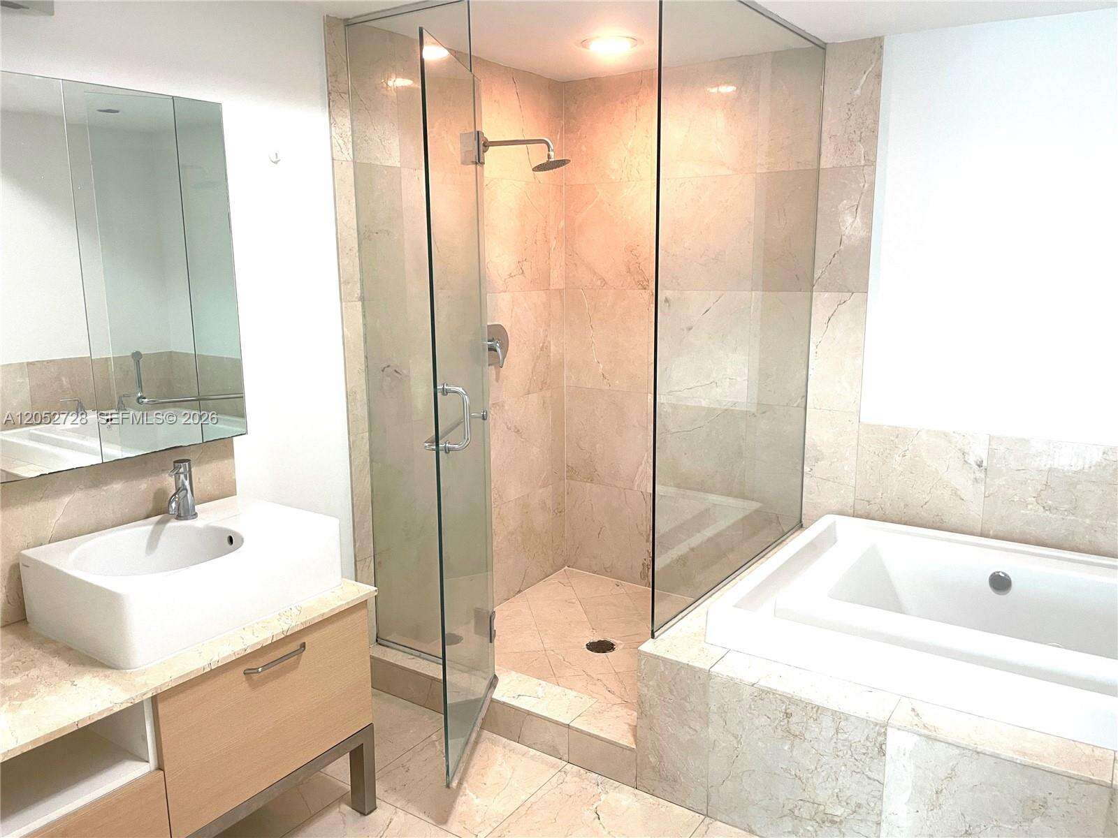 Emerald At Brickell at 218 14 St, Miami, FL 33131 - For Rent photo 15