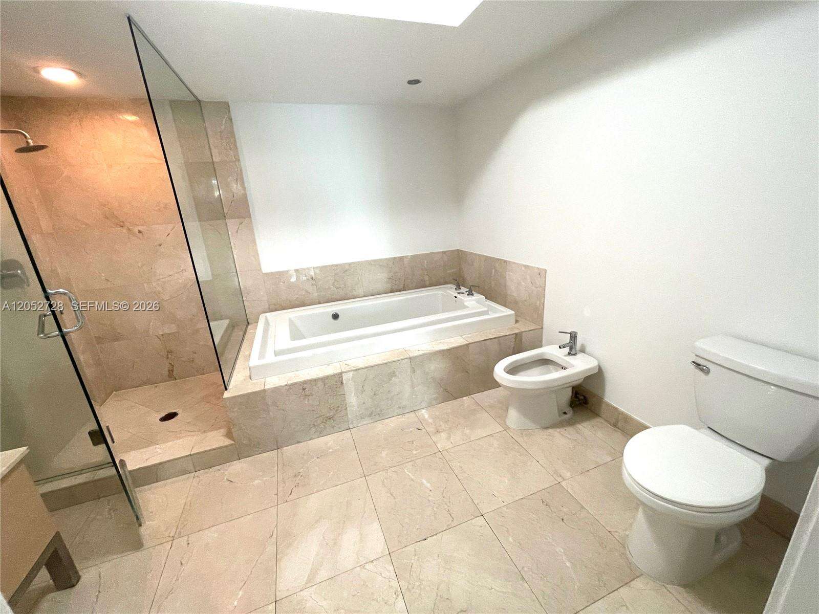 Emerald At Brickell at 218 14 St, Miami, FL 33131 - For Rent photo 17