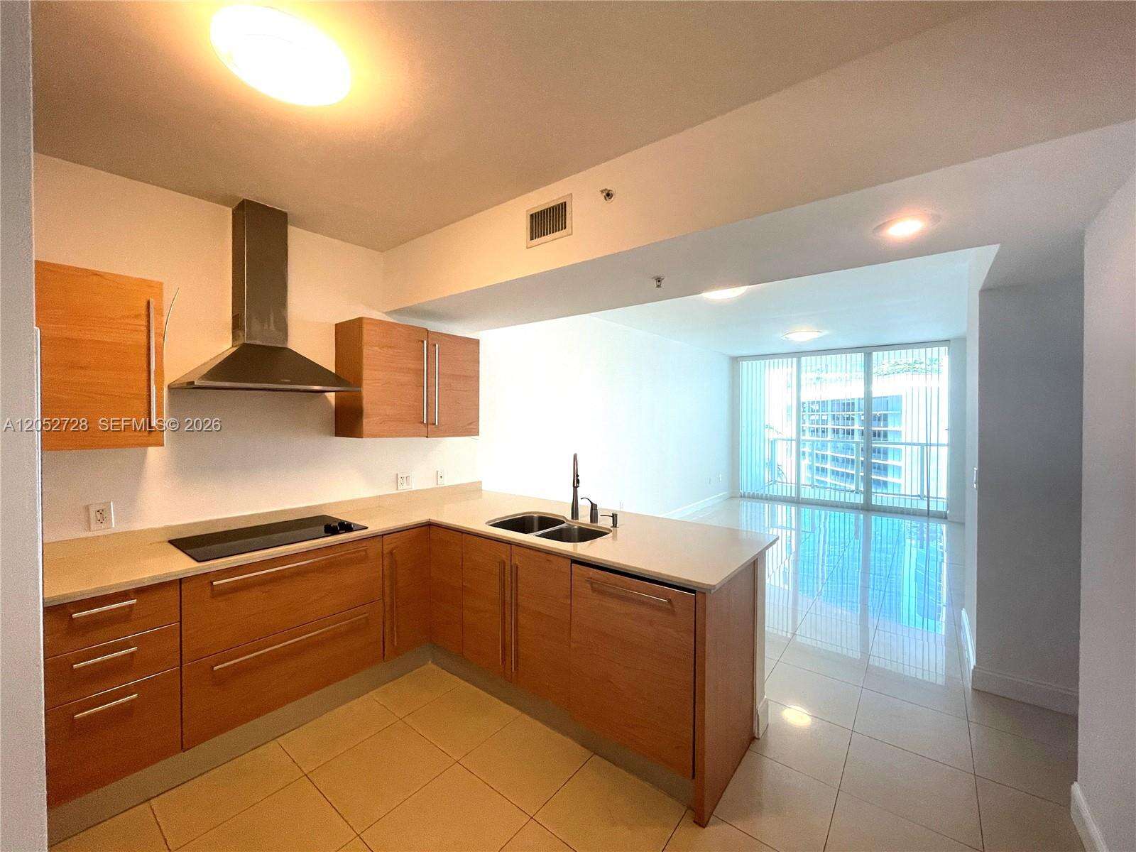 Emerald At Brickell at 218 14 St, Miami, FL 33131 - For Rent photo 27