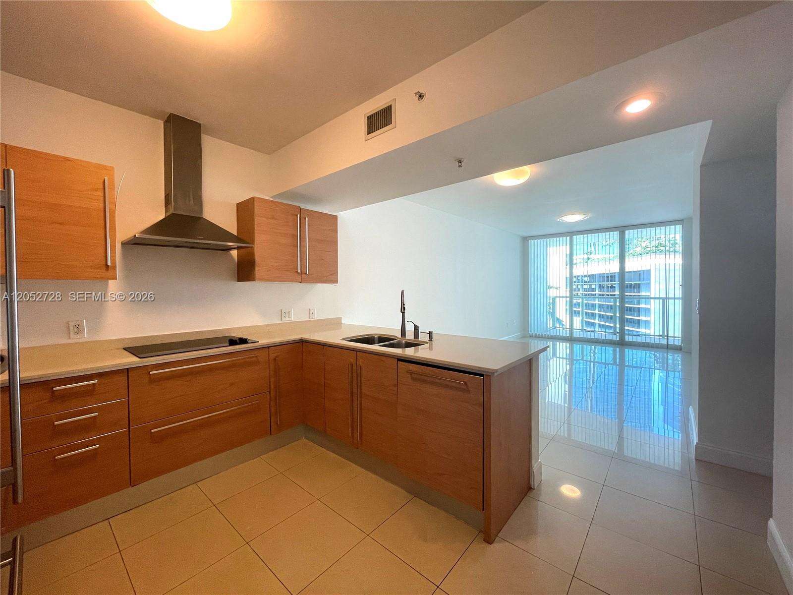 Emerald At Brickell at 218 14 St, Miami, FL 33131 - For Rent photo 29