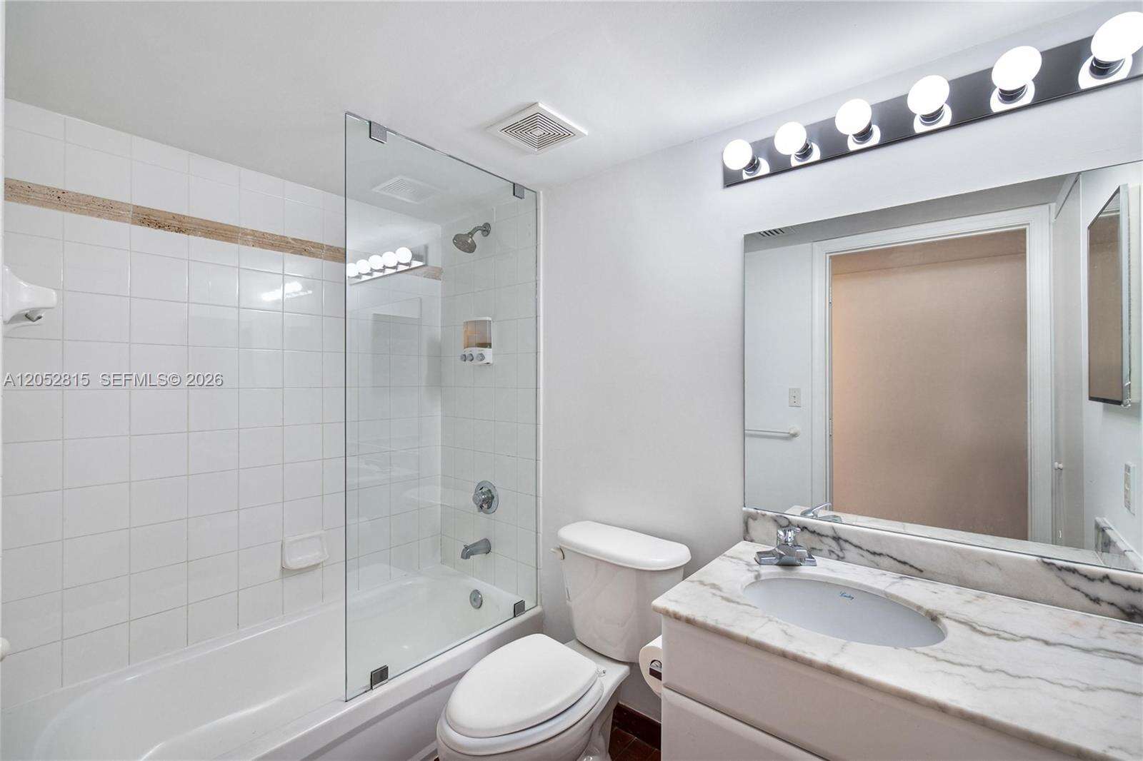 The Club At Brickell Bay at 1200 Brickell Bay Dr, Miami, FL 33131 - For Rent photo 17