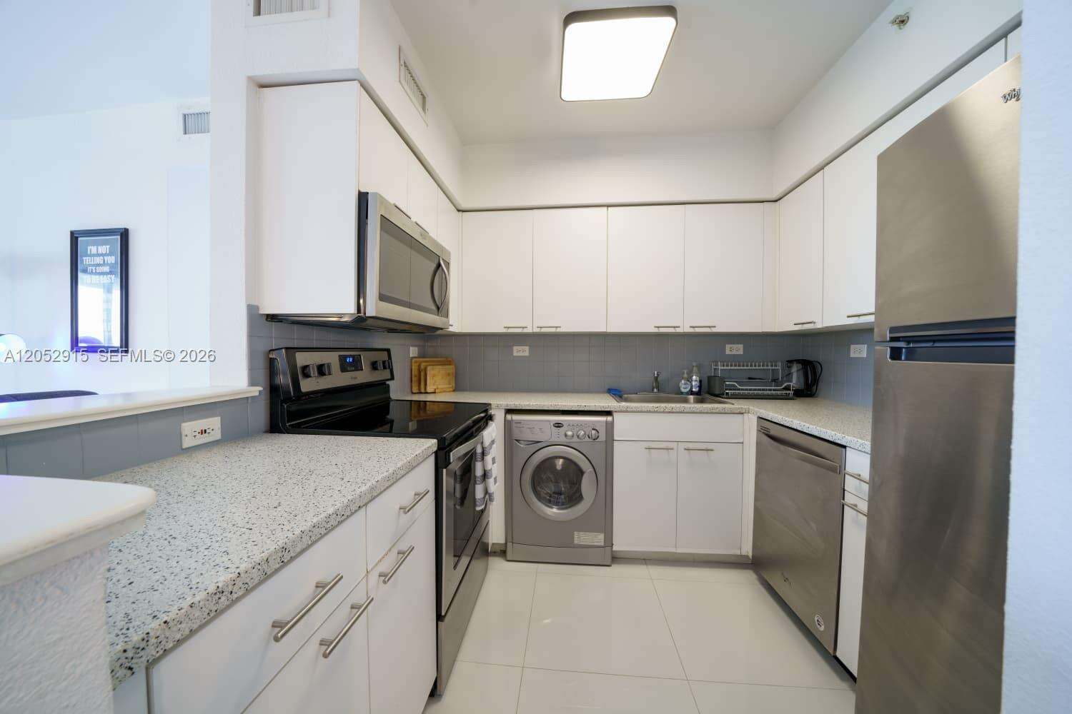 Flamingo South Beach at 1500 Bay Rd, Miami Beach, FL 33139 - For Rent photo 4