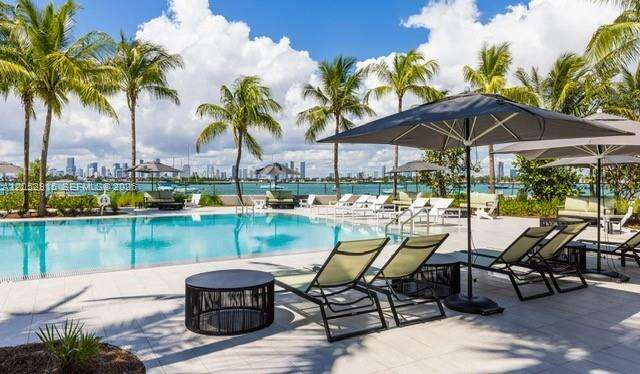 Flamingo South Beach at 1500 Bay Rd, Miami Beach, FL 33139 - For Rent photo 9
