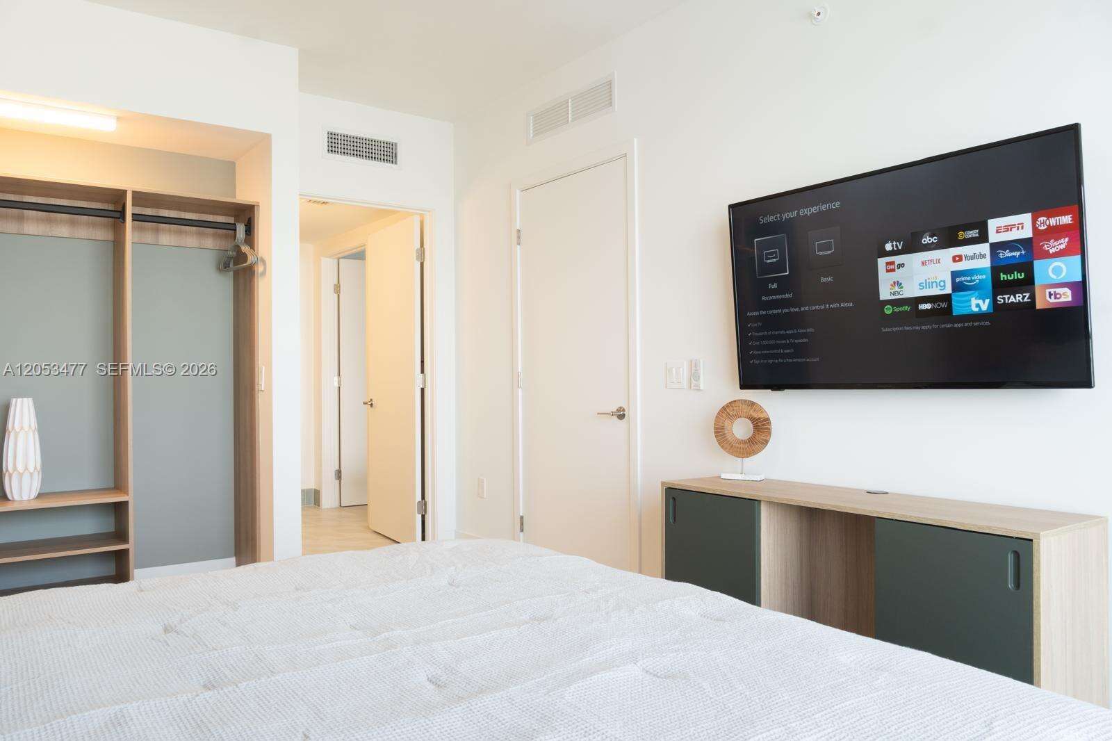 Natiivo | Gale Miami at 159 6 St, Miami, FL 33132 - For Rent photo 17