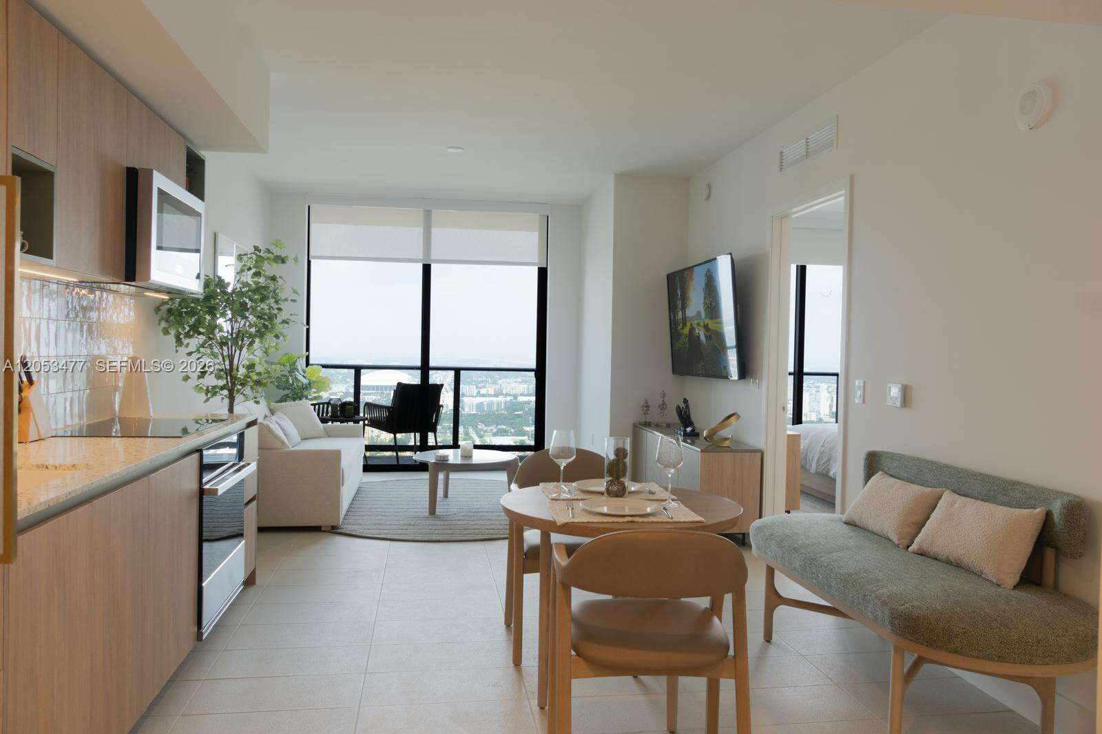 Natiivo | Gale Miami at 159 6 St, Miami, FL 33132 - For Rent photo 3