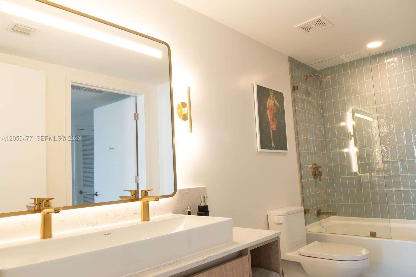 Natiivo | Gale Miami at 159 6 St, Miami, FL 33132 - For Rent photo 21