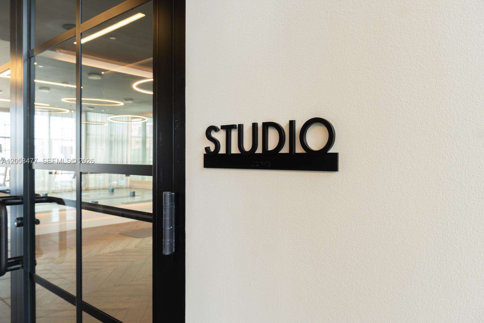 Natiivo | Gale Miami at 159 6 St, Miami, FL 33132 - For Rent photo 31