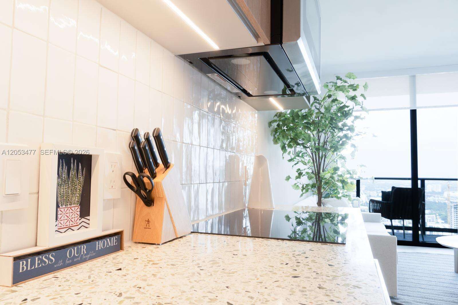 Natiivo | Gale Miami at 159 6 St, Miami, FL 33132 - For Rent photo 8