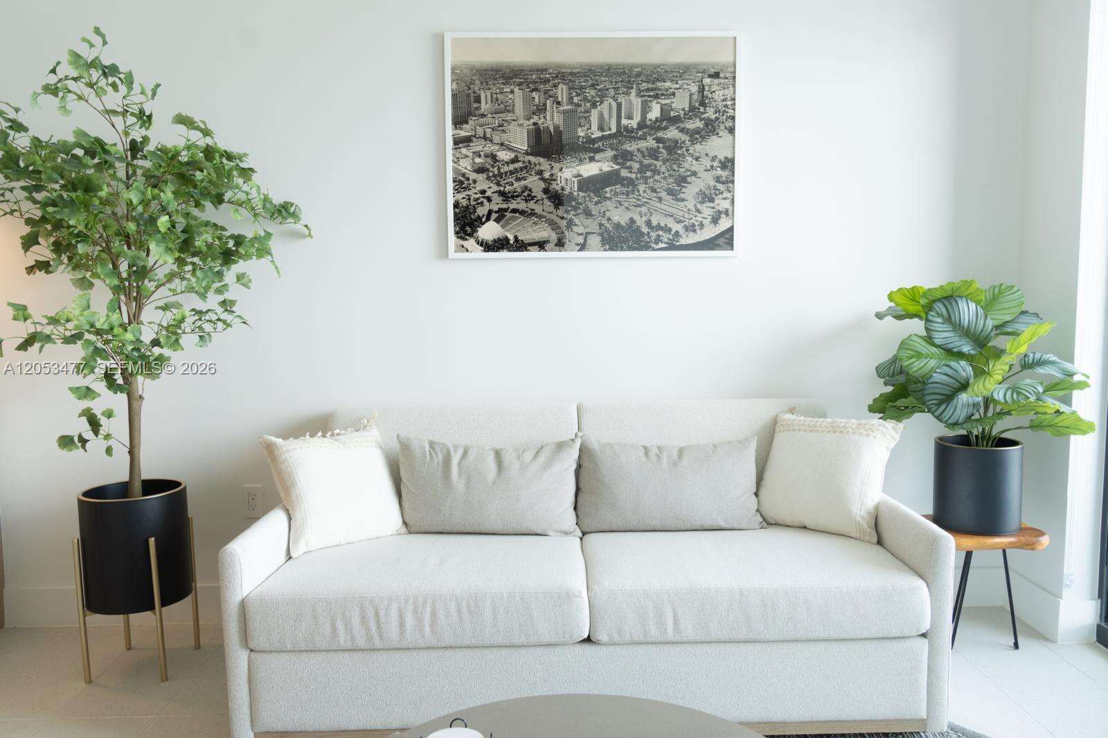 Natiivo | Gale Miami at 159 6 St, Miami, FL 33132 - For Rent photo 10