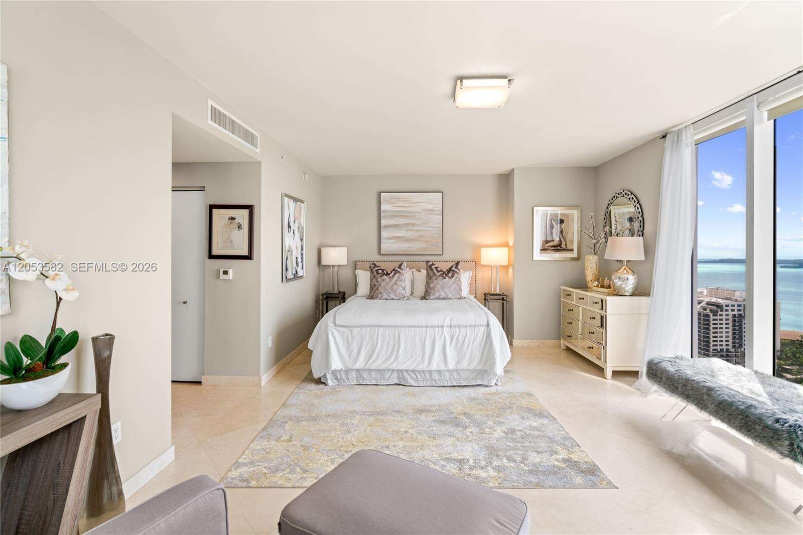 Carbonell at 901 Brickell Key Blvd, Miami, FL 33131 - For Rent photo 13