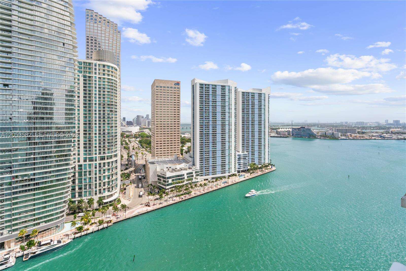Carbonell at 901 Brickell Key Blvd, Miami, FL 33131 - For Rent photo 39