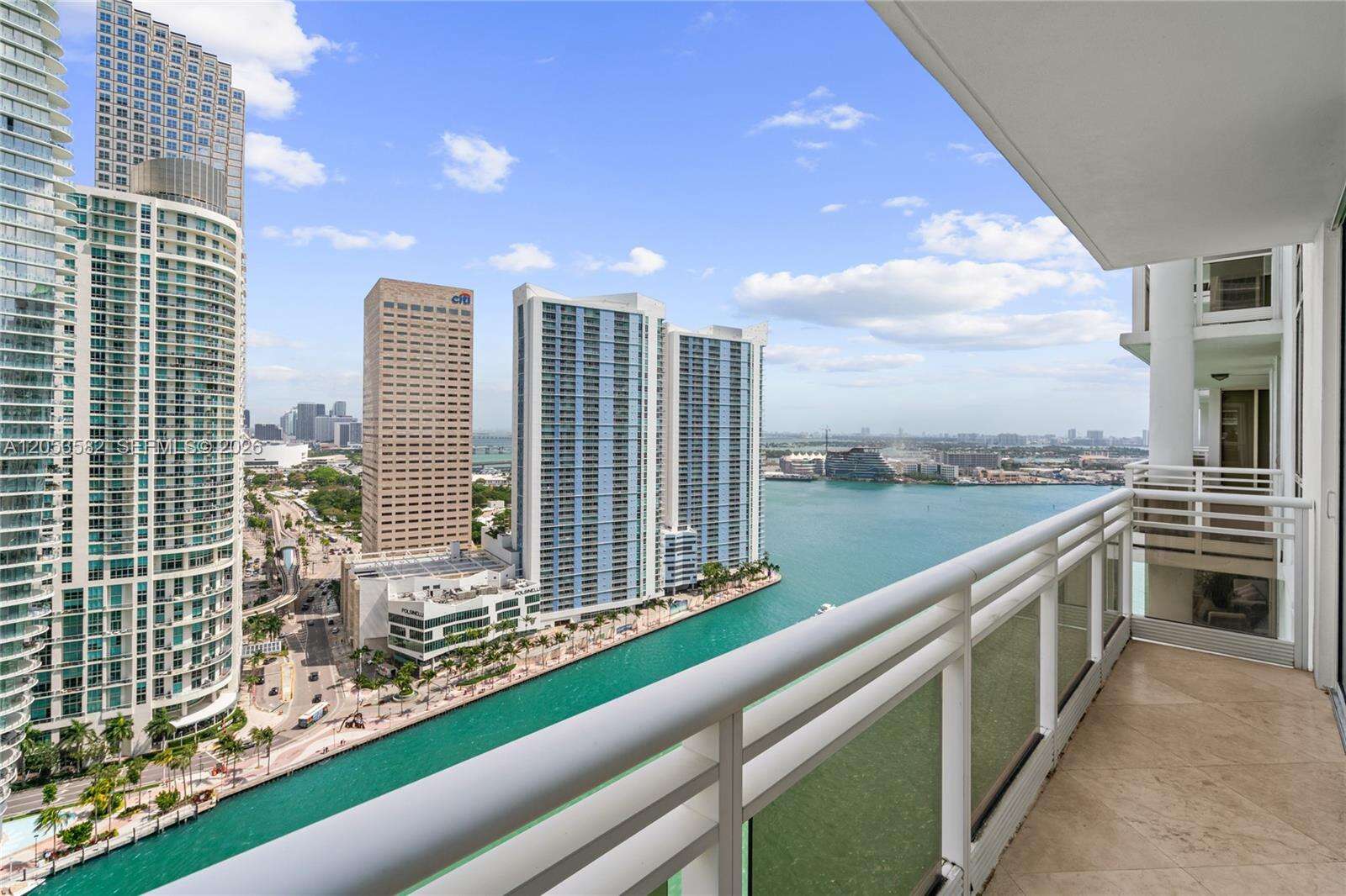 Carbonell at 901 Brickell Key Blvd, Miami, FL 33131 - For Rent photo 45