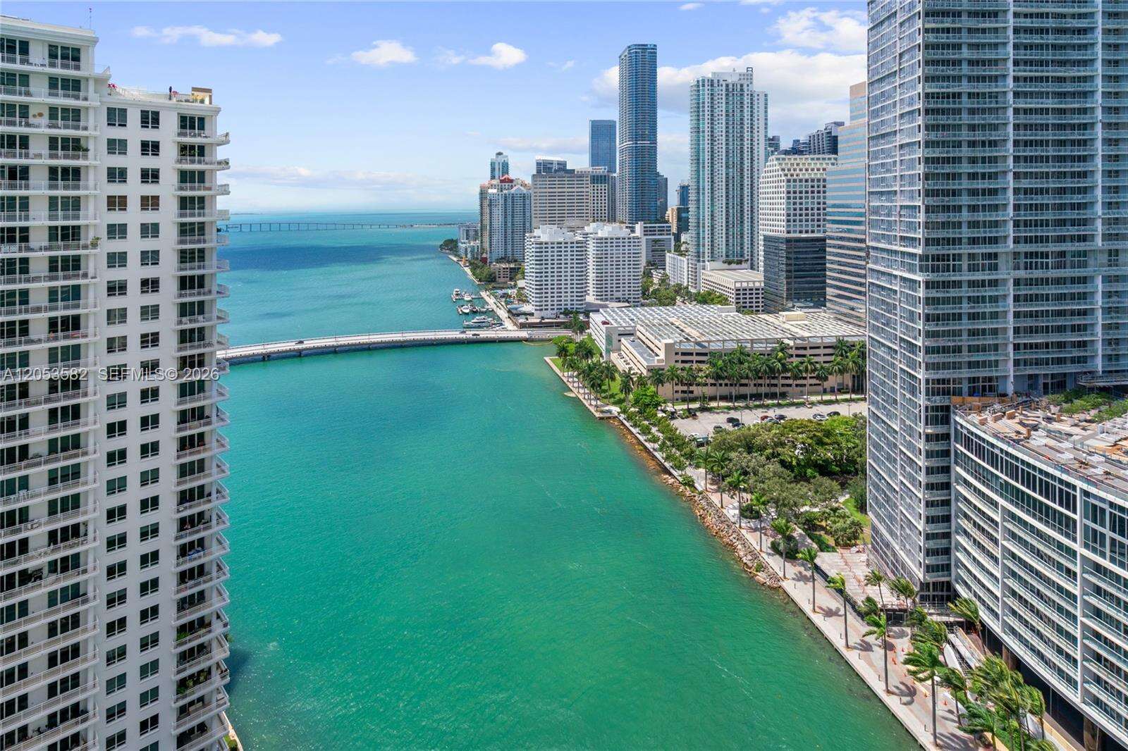 Carbonell at 901 Brickell Key Blvd, Miami, FL 33131 - For Rent photo 69