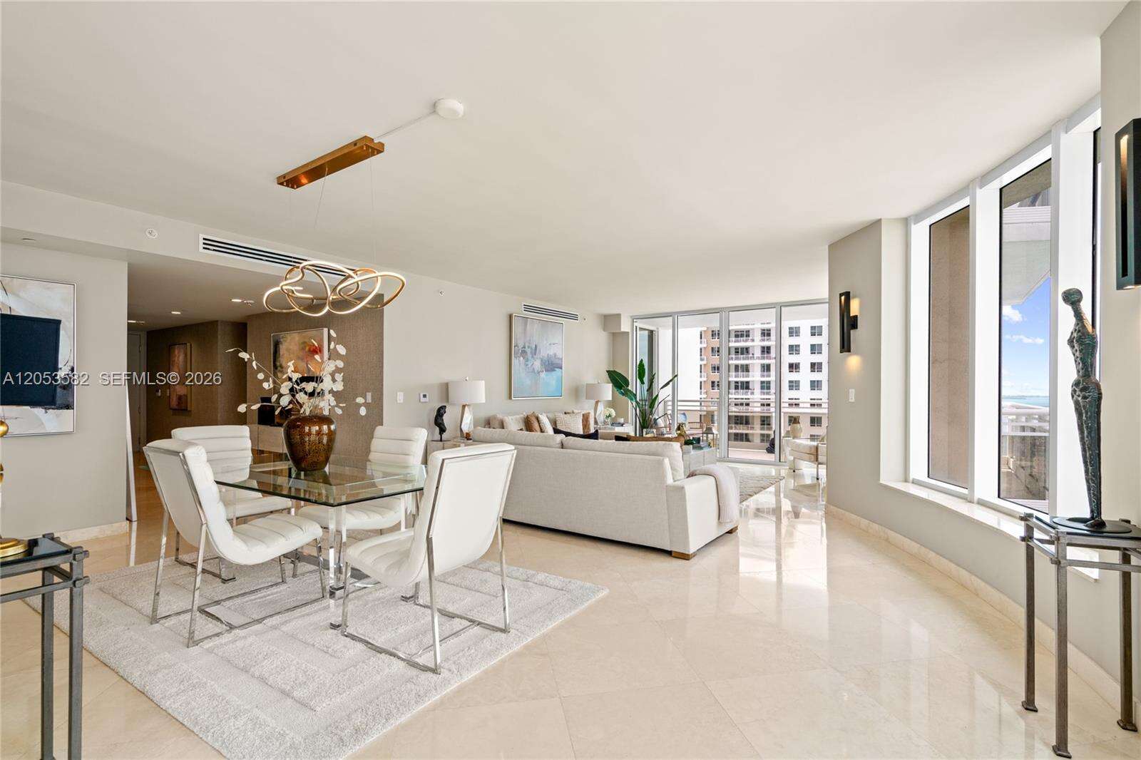 Carbonell at 901 Brickell Key Blvd, Miami, FL 33131 - For Rent photo 8