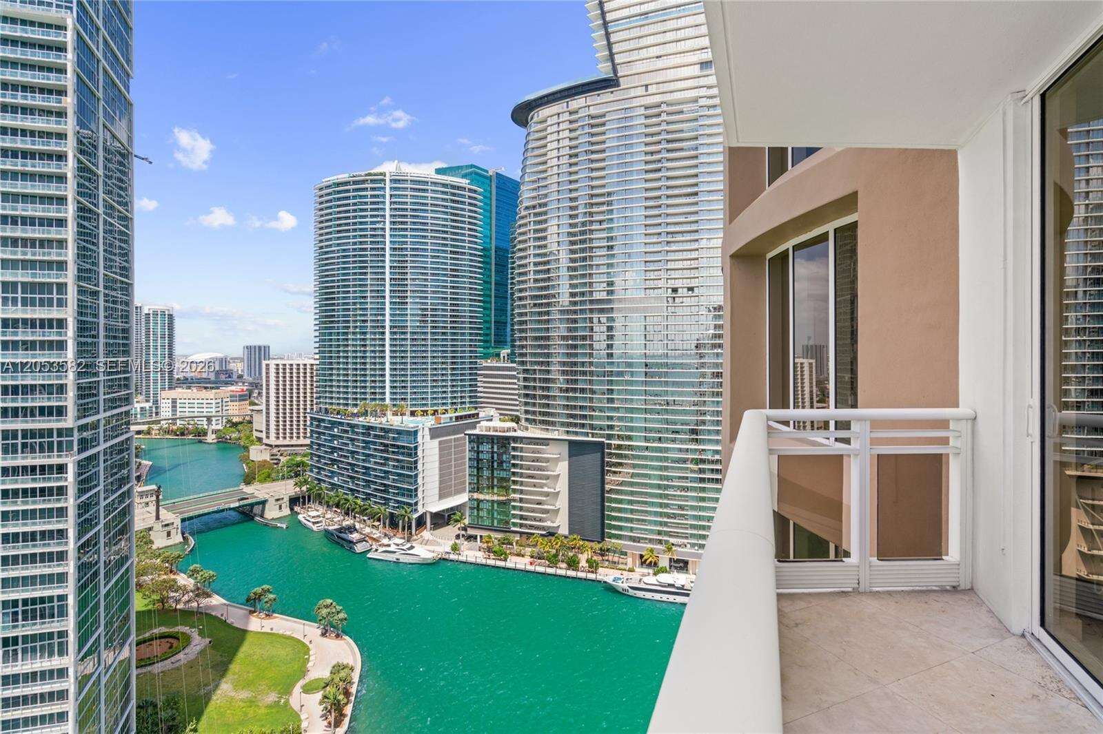 Carbonell at 901 Brickell Key Blvd, Miami, FL 33131 - For Rent photo 74