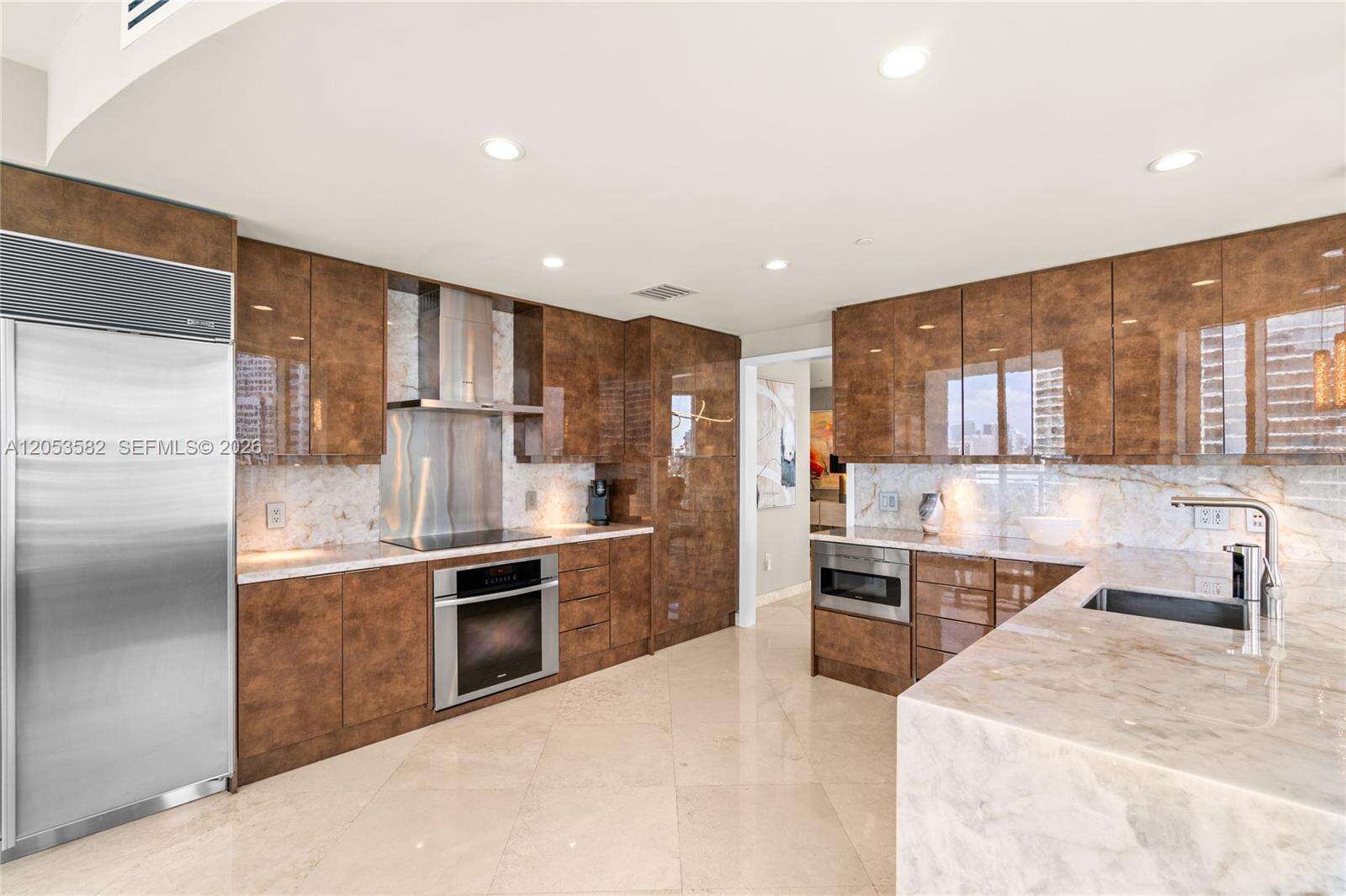 Carbonell at 901 Brickell Key Blvd, Miami, FL 33131 - For Rent photo 85