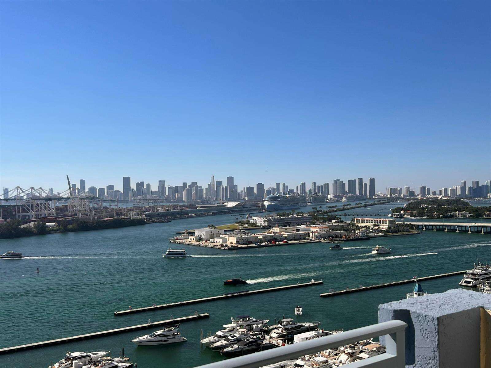 Yacht Club At Portofino at 90 Alton, Miami Beach, FL 33139 - For Rent photo 2