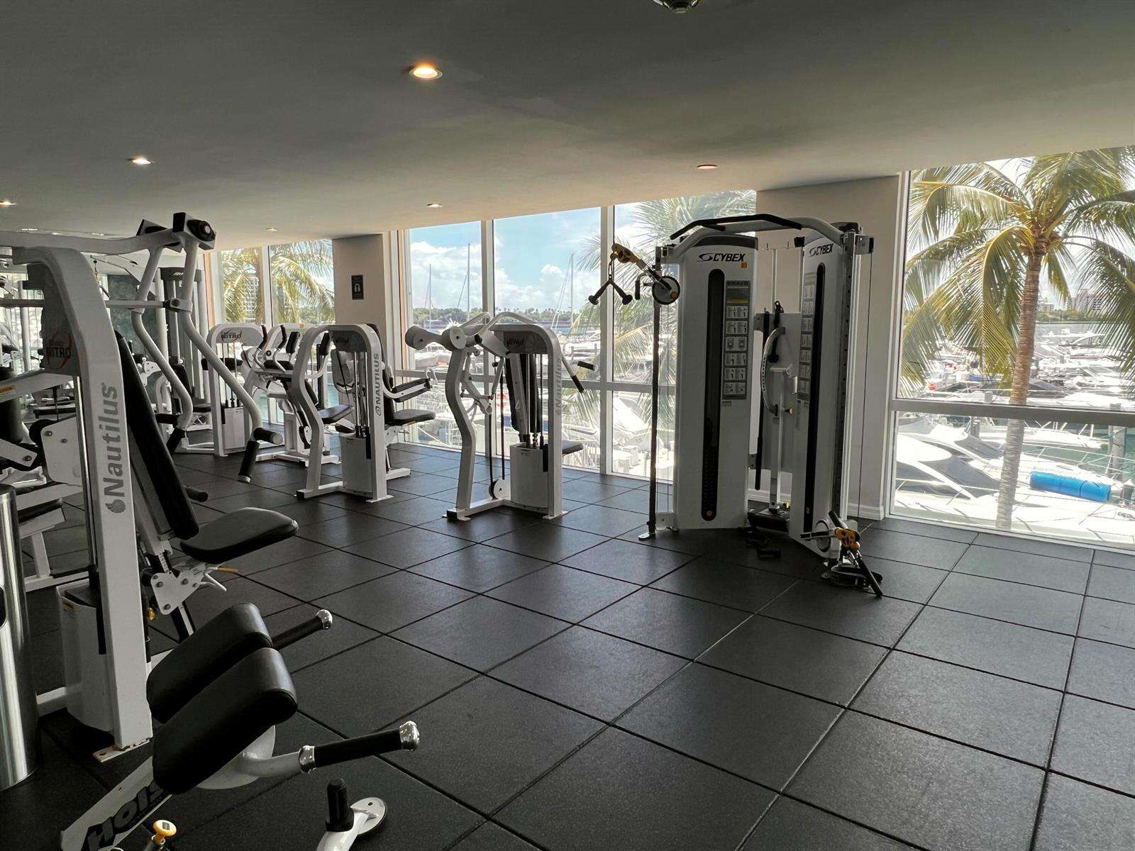 Yacht Club At Portofino at 90 Alton, Miami Beach, FL 33139 - For Rent photo 16