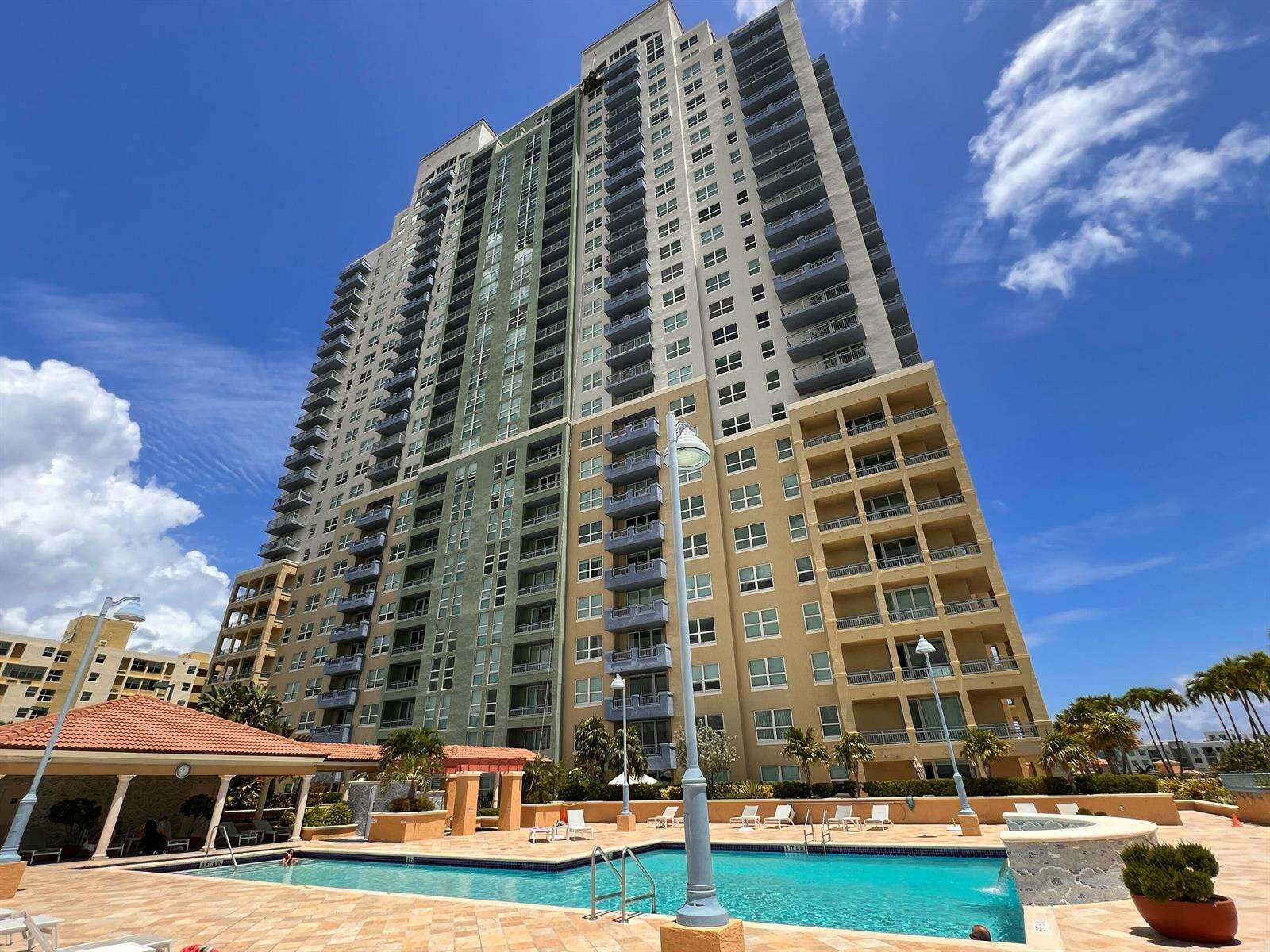 Yacht Club At Portofino at 90 Alton, Miami Beach, FL 33139 - For Rent photo 19