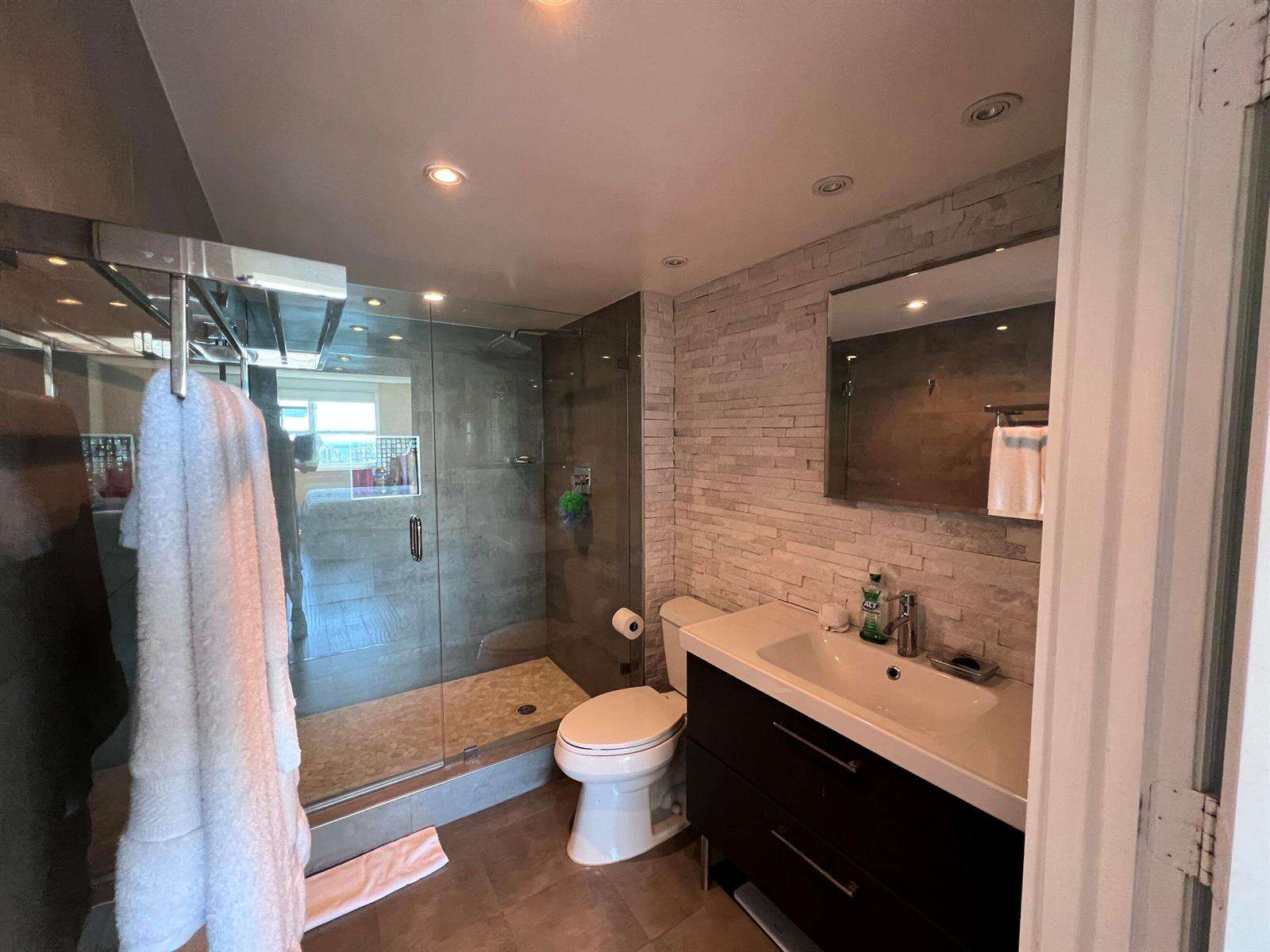 Yacht Club At Portofino at 90 Alton, Miami Beach, FL 33139 - For Rent photo 10