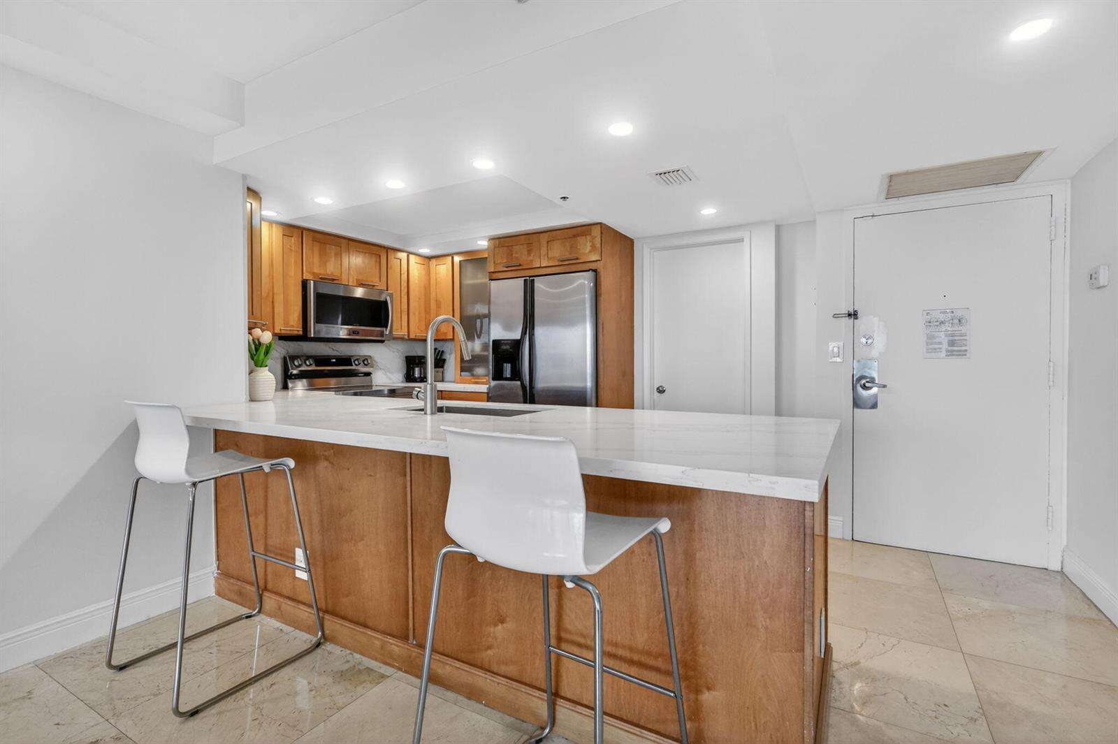 The Grand at 1717 Bayshore, Miami, FL 33132 - For Rent photo 16