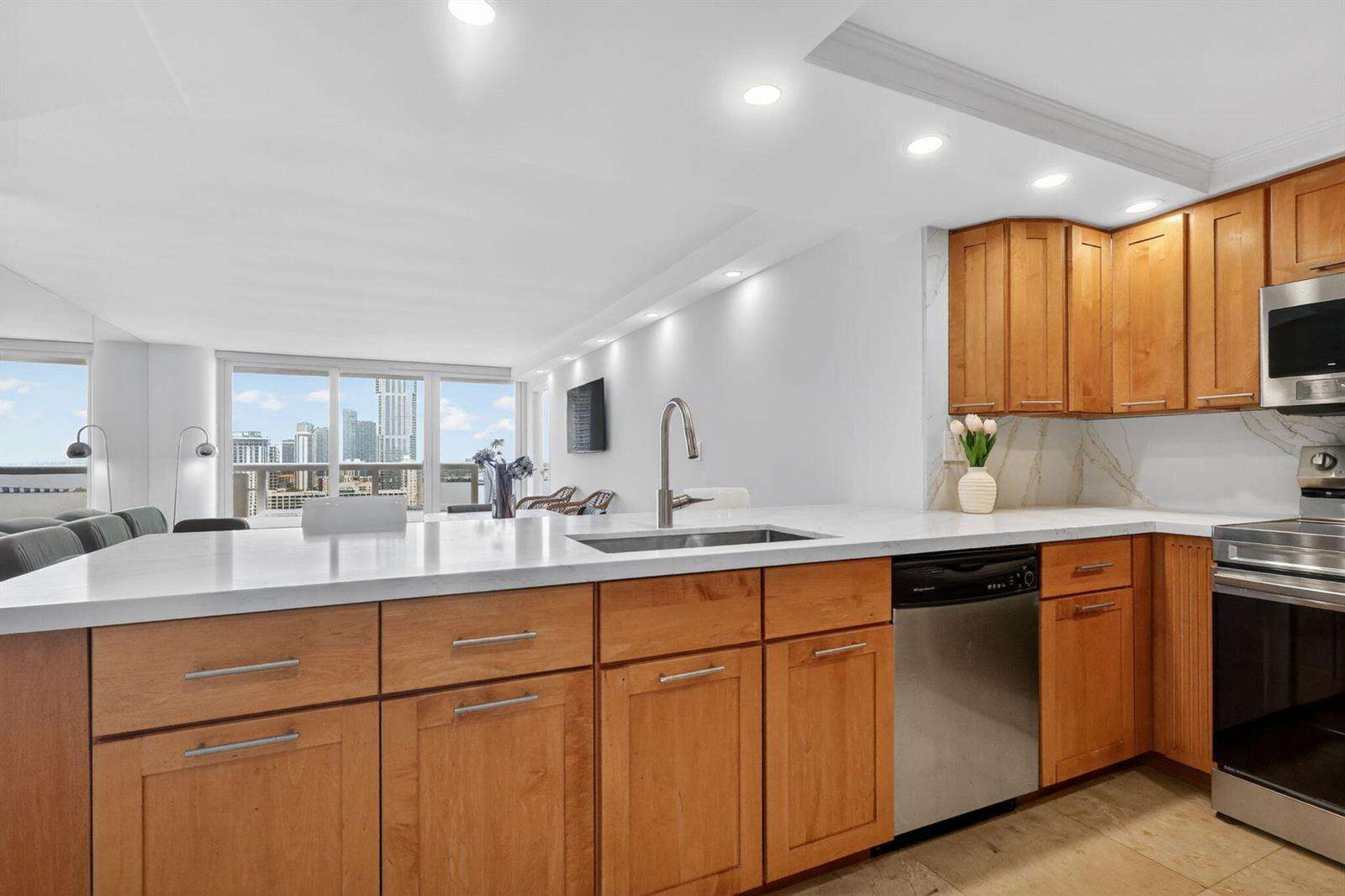 The Grand at 1717 Bayshore, Miami, FL 33132 - For Rent photo 17