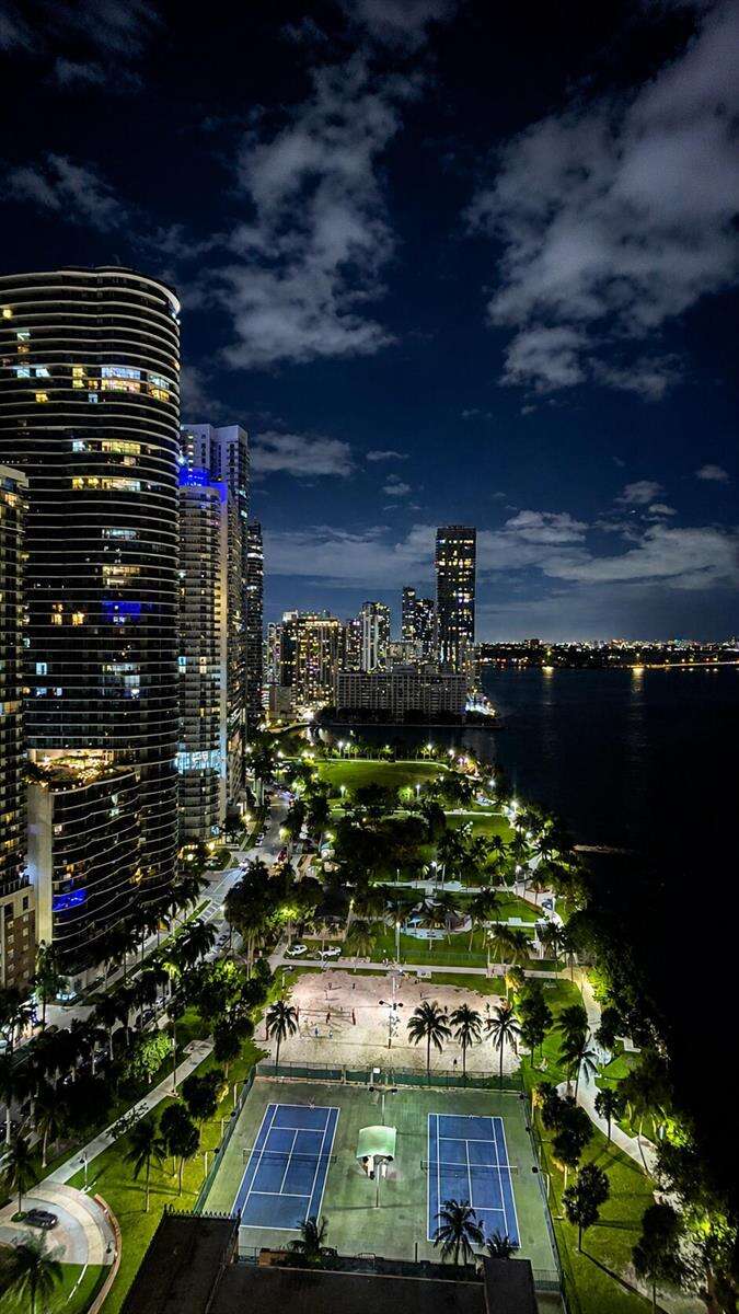 The Grand at 1717 Bayshore, Miami, FL 33132 - For Rent photo 3